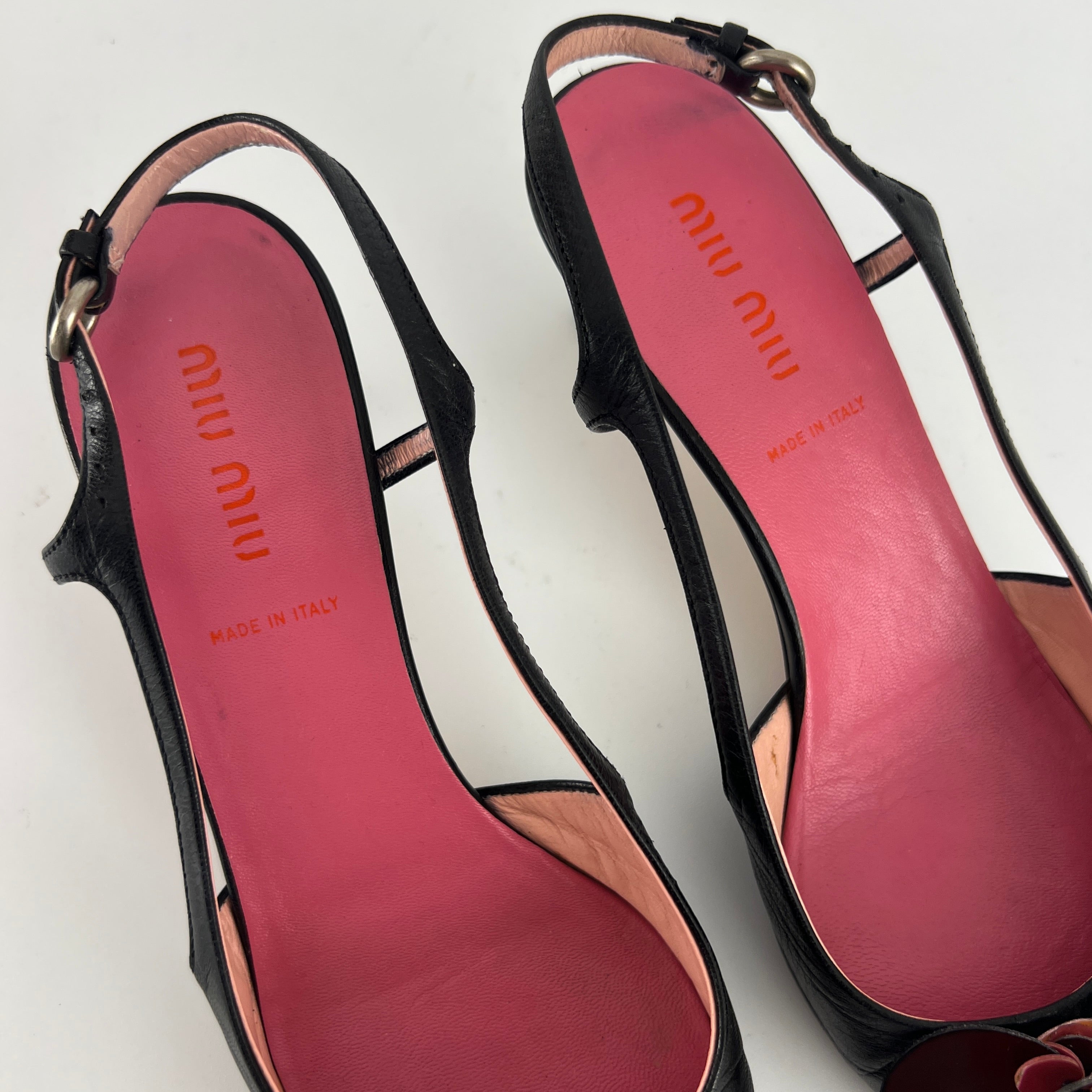 Miu Miu | Vintage Black Leather Red Orange Disc Pointed Toe Slingback Heels (36.5)