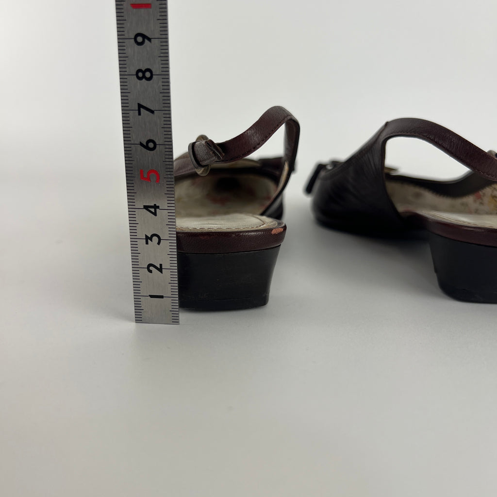 Miu Miu | Vintage Brown Leather Floral Insole Bow Kitten Heel Pointed Slingback (35)