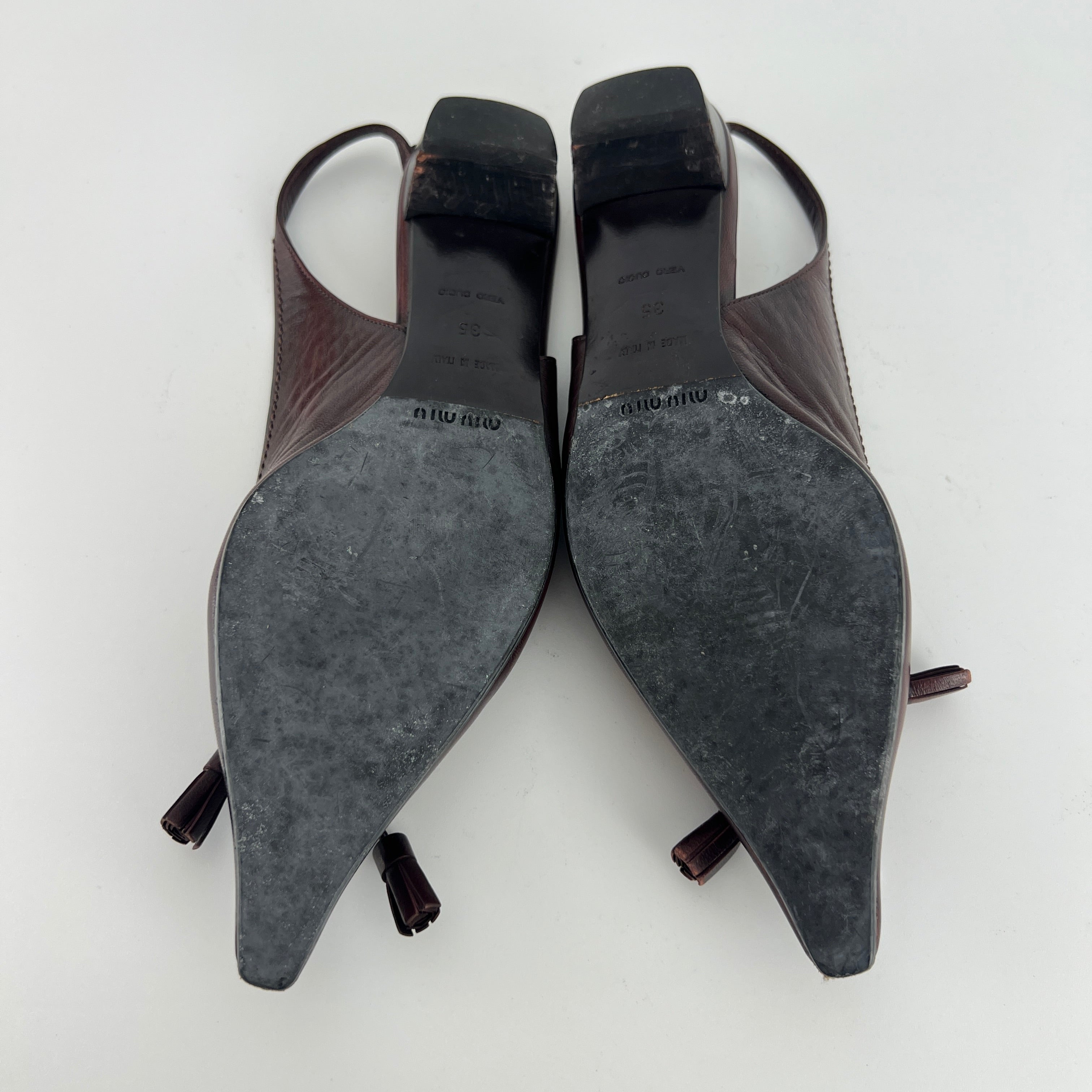 Miu Miu | Vintage Brown Leather Floral Insole Bow Kitten Heel Pointed Slingback (35)
