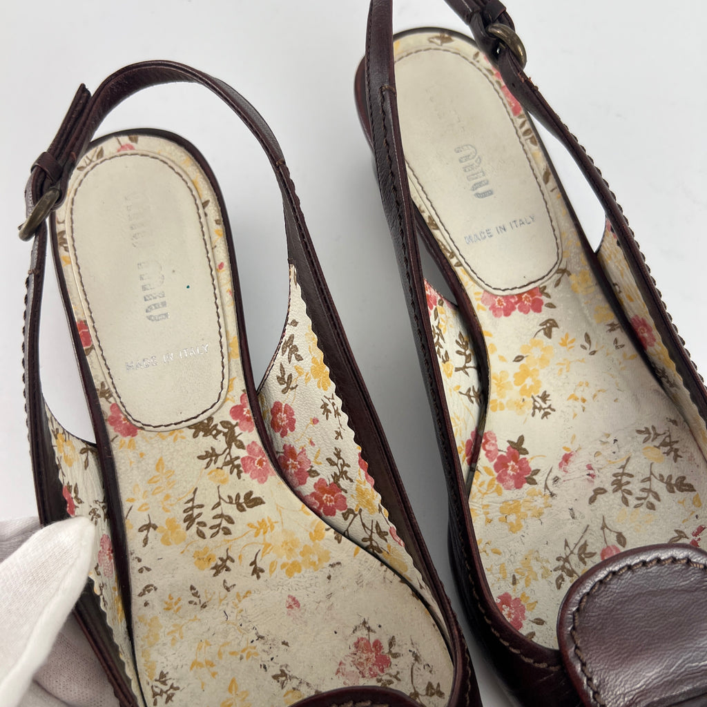 Miu Miu | Vintage Brown Leather Floral Insole Bow Kitten Heel Pointed Slingback (35)