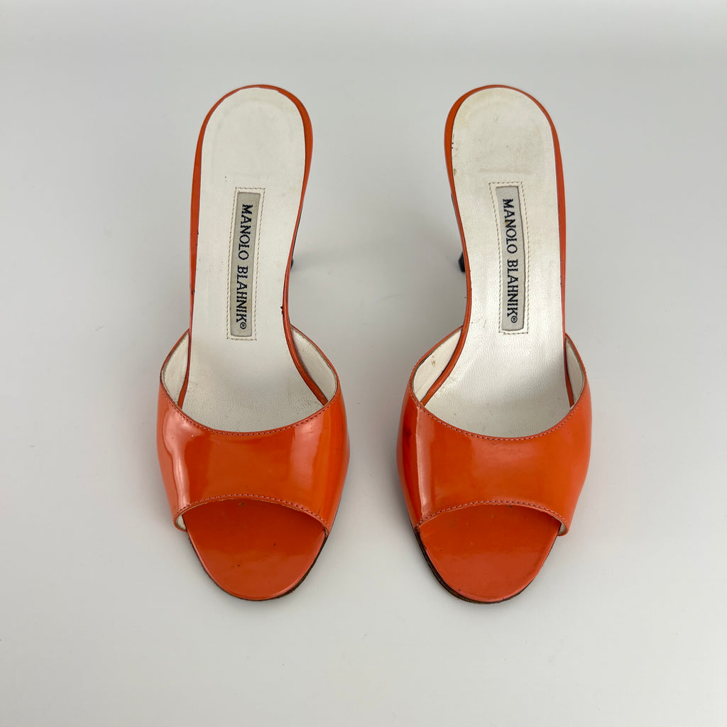 Manolo Blahnik | Jada Orange Patent Leather Slide Sandal Mules (35.5)
