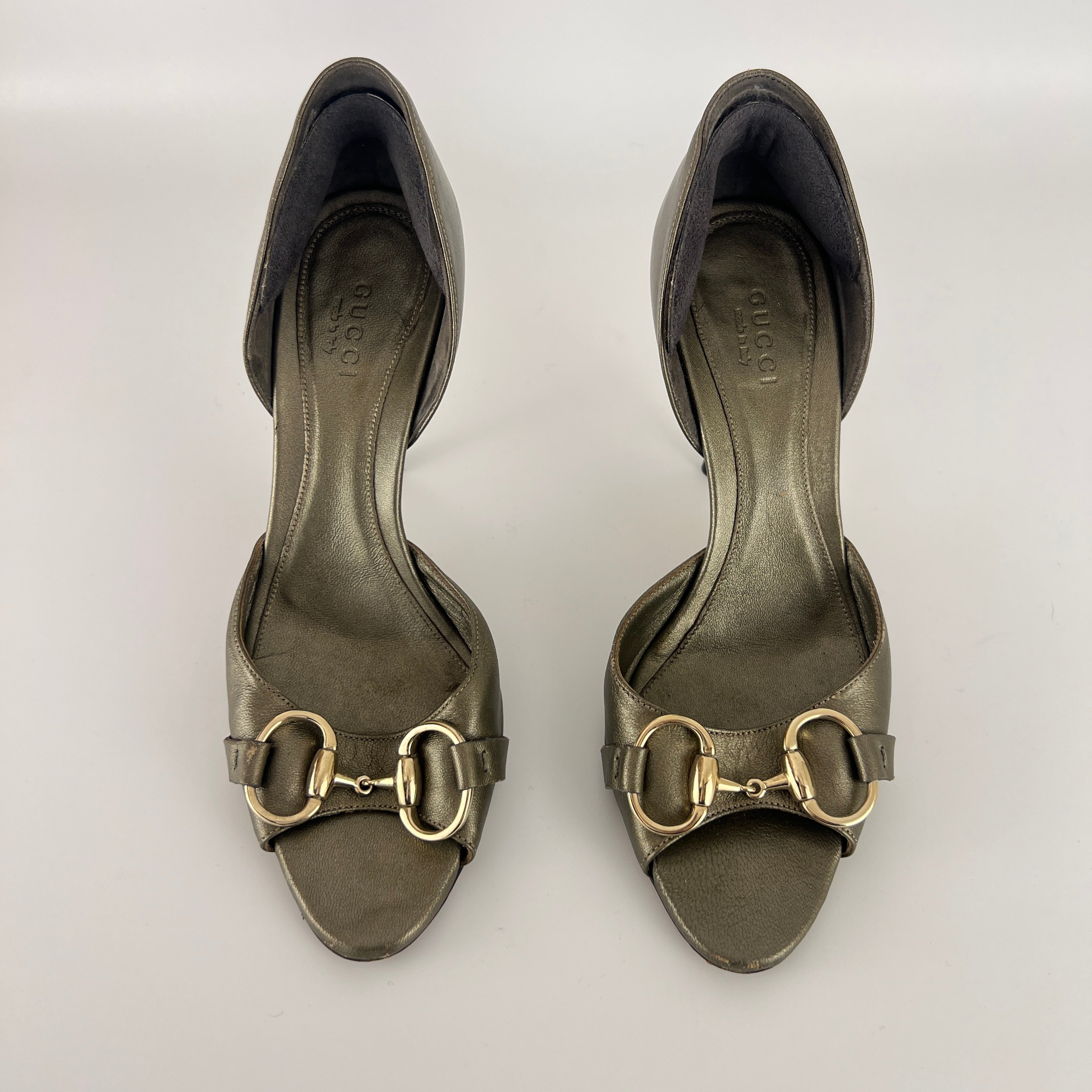 Gucci | Khaki Green Leather Silver Horse Bit D'Orsay Stiletto Pumps (35)