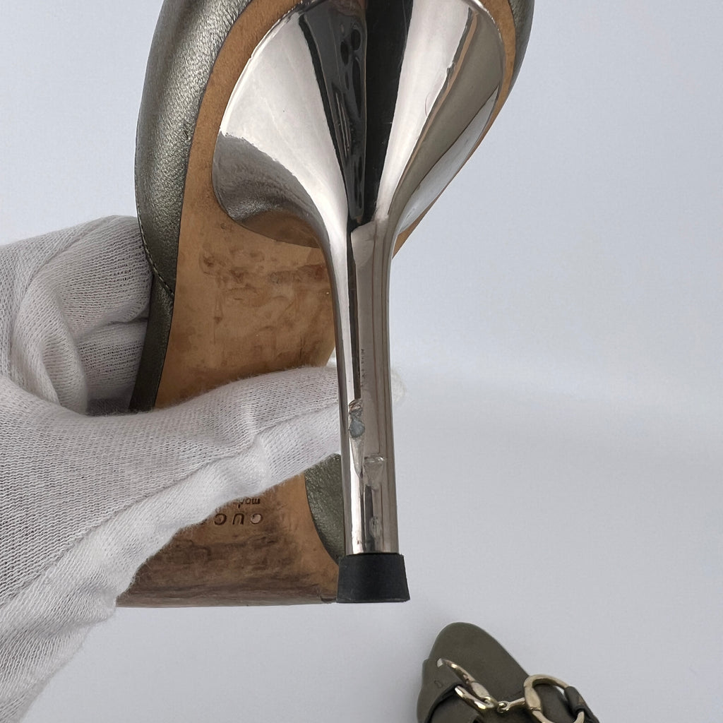 Gucci | Khaki Green Leather Silver Horse Bit D'Orsay Stiletto Pumps (35)