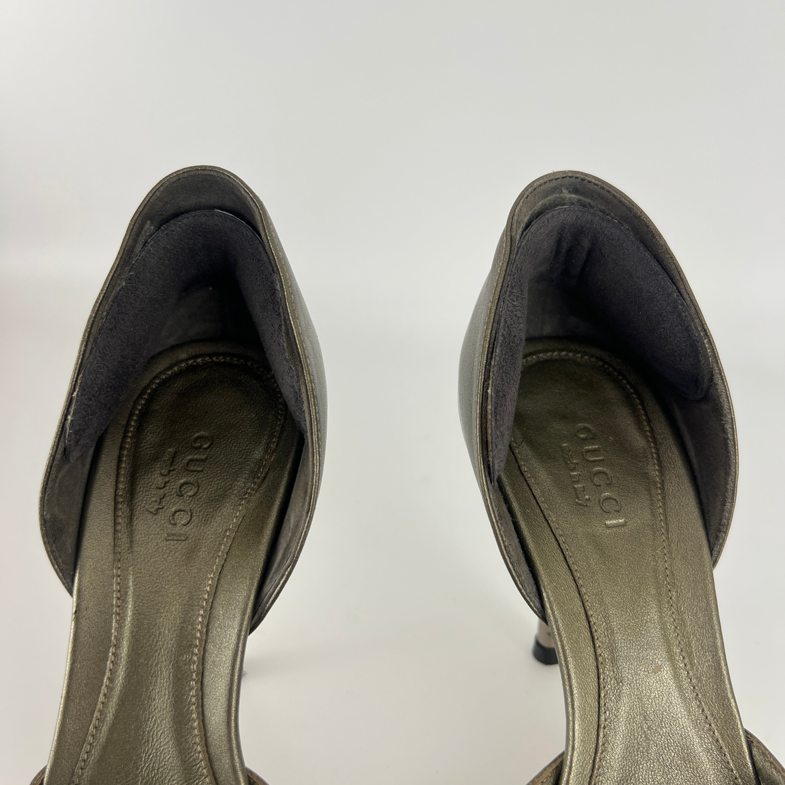 Gucci | Khaki Green Leather Silver Horse Bit D'Orsay Stiletto Pumps (35)