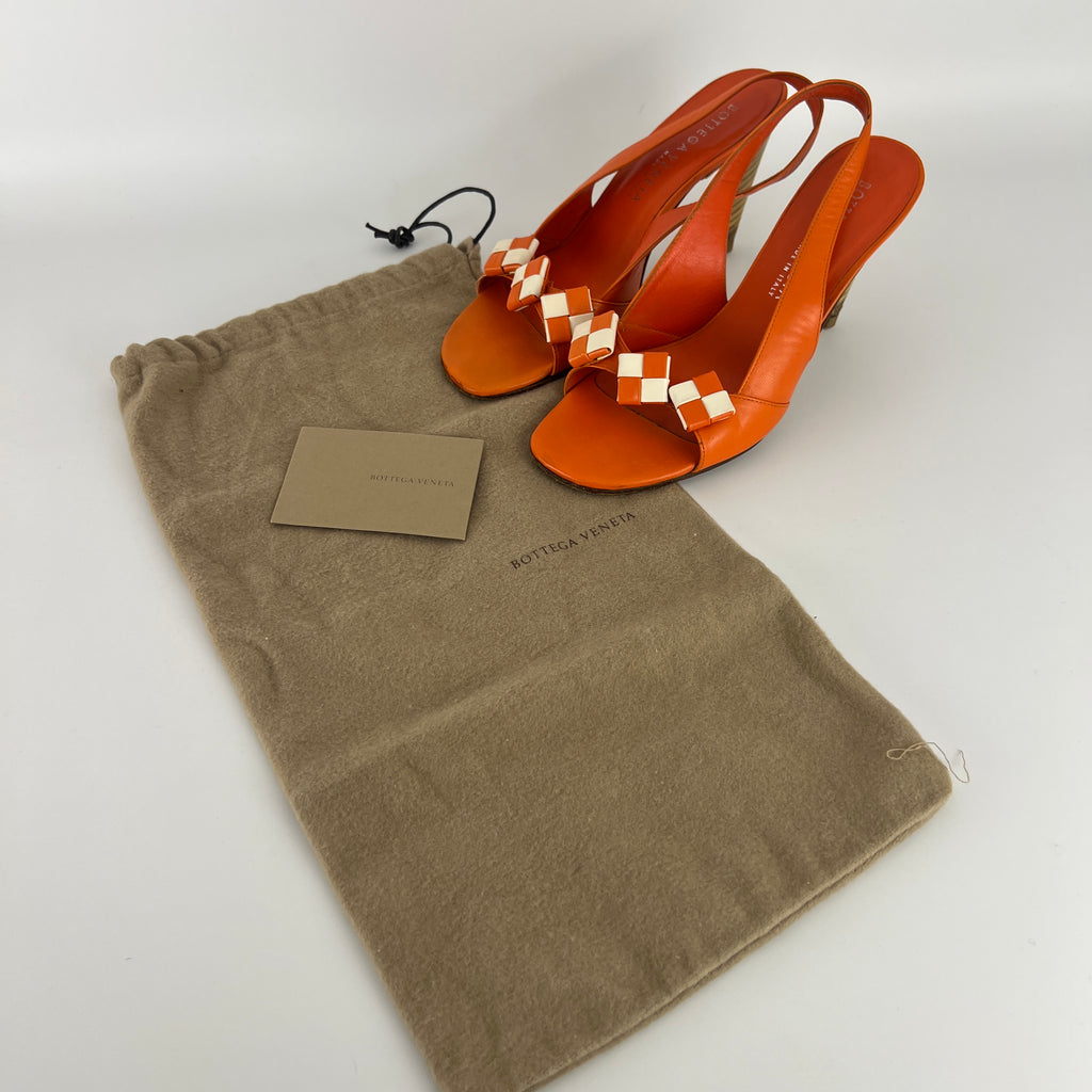 Bottega Veneta | Vintage Intrecciato Orange White Leather Slingback Sandals (35.5)