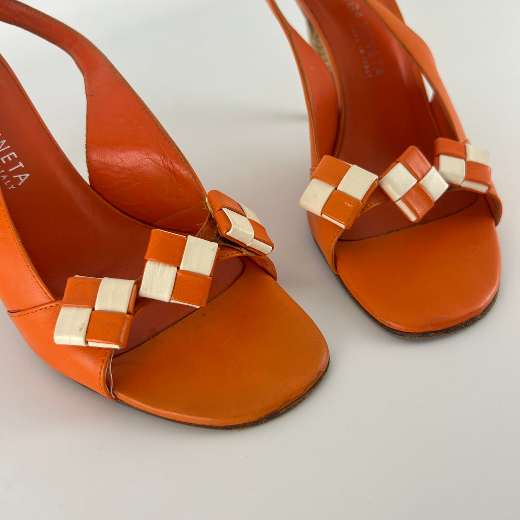 Bottega Veneta | Vintage Intrecciato Orange White Leather Slingback Sandals (35.5)