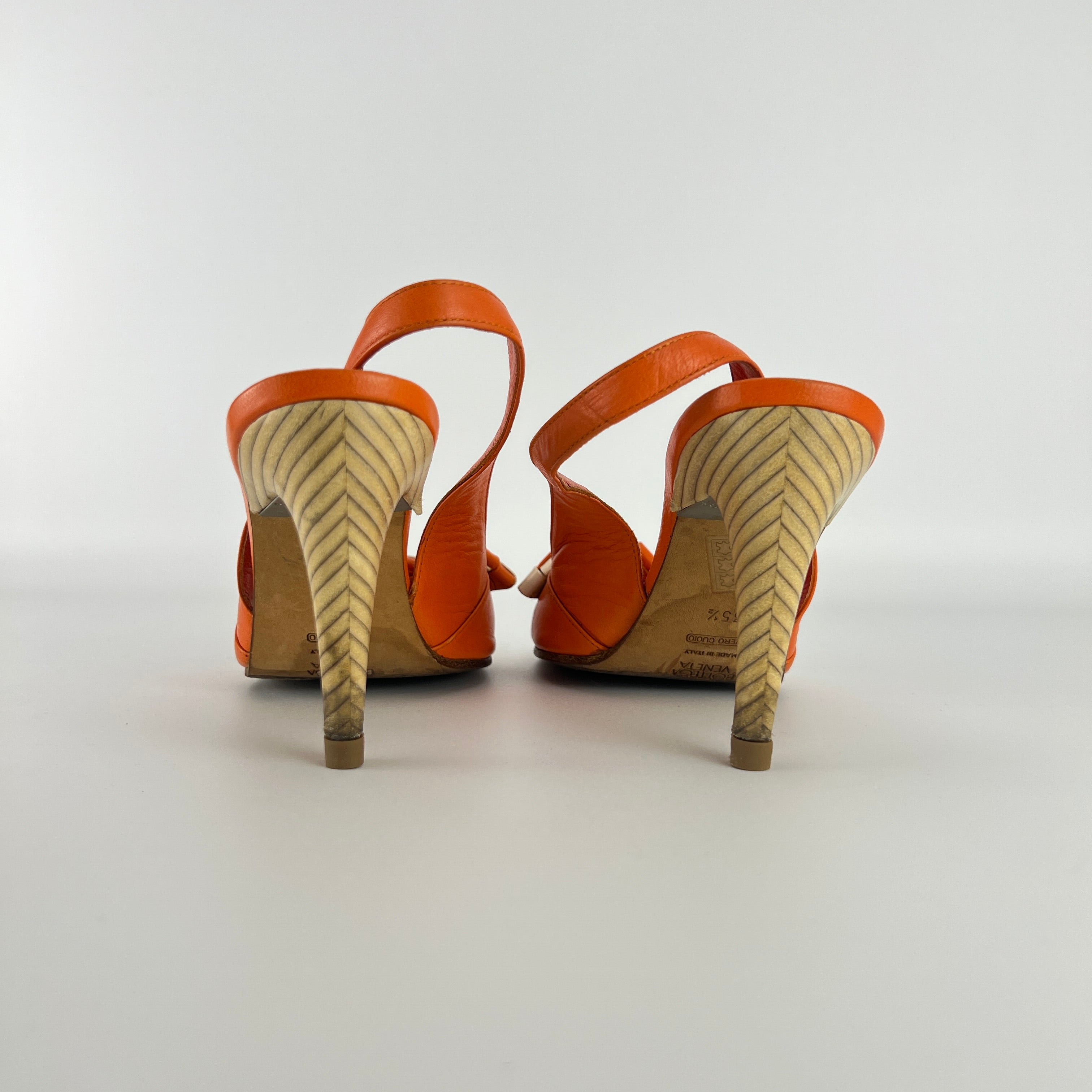 Bottega Veneta | Vintage Intrecciato Orange White Leather Slingback Sandals (35.5)