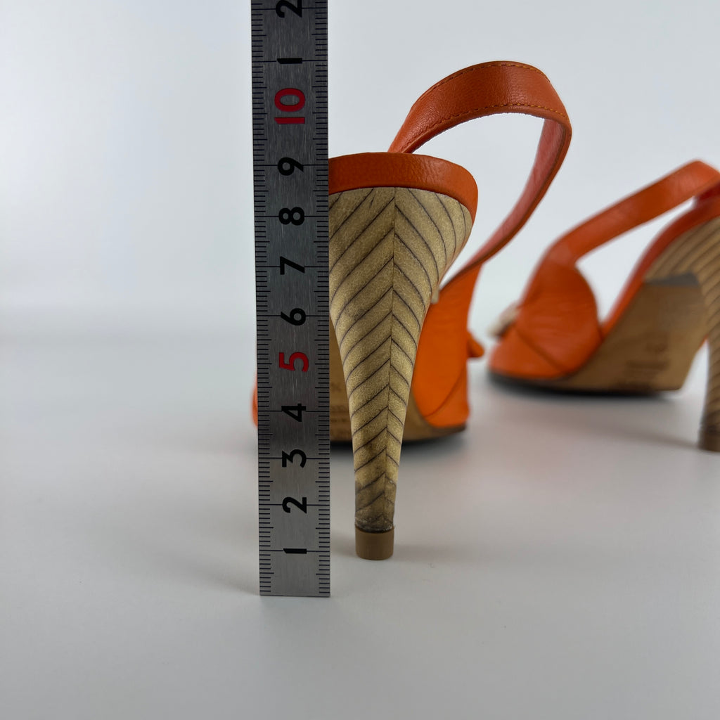Bottega Veneta | Vintage Intrecciato Orange White Leather Slingback Sandals (35.5)