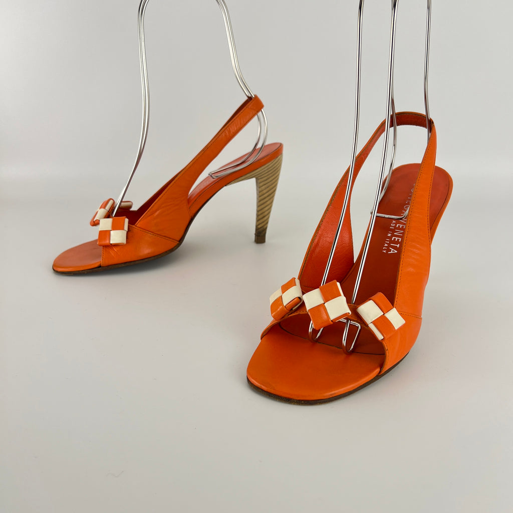 Bottega Veneta | Vintage Intrecciato Orange White Leather Slingback Sandals (35.5)