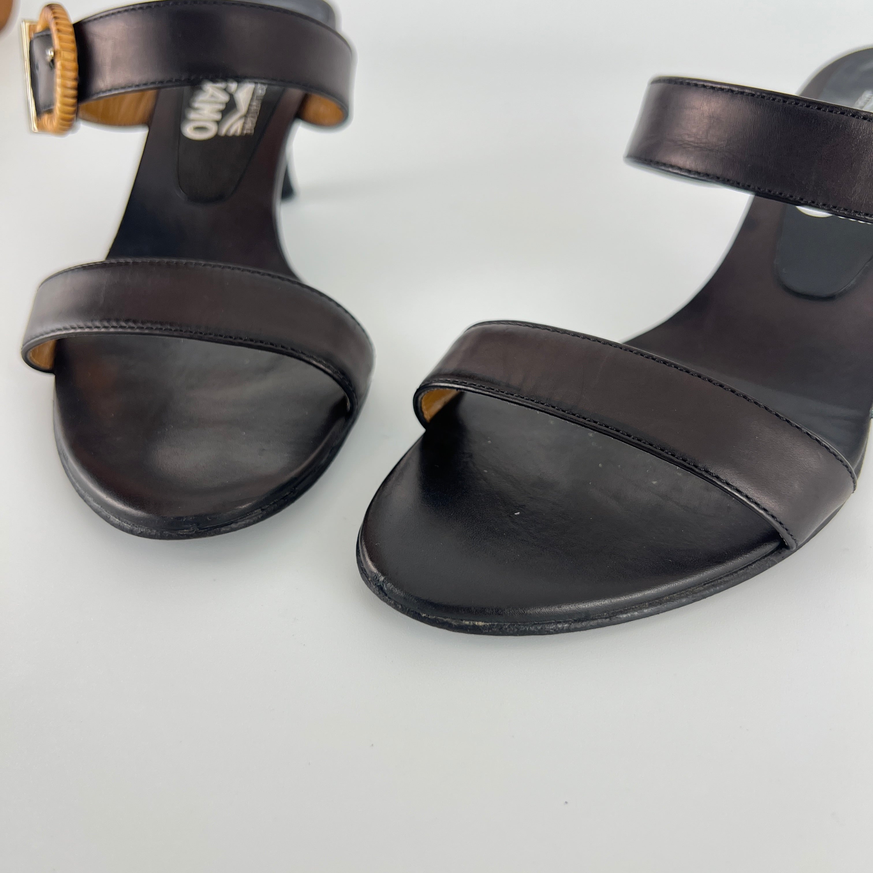 Ferragamo | Acklin Black Leather Wood Logo Buckle Sandal Slide Heels (35.5)