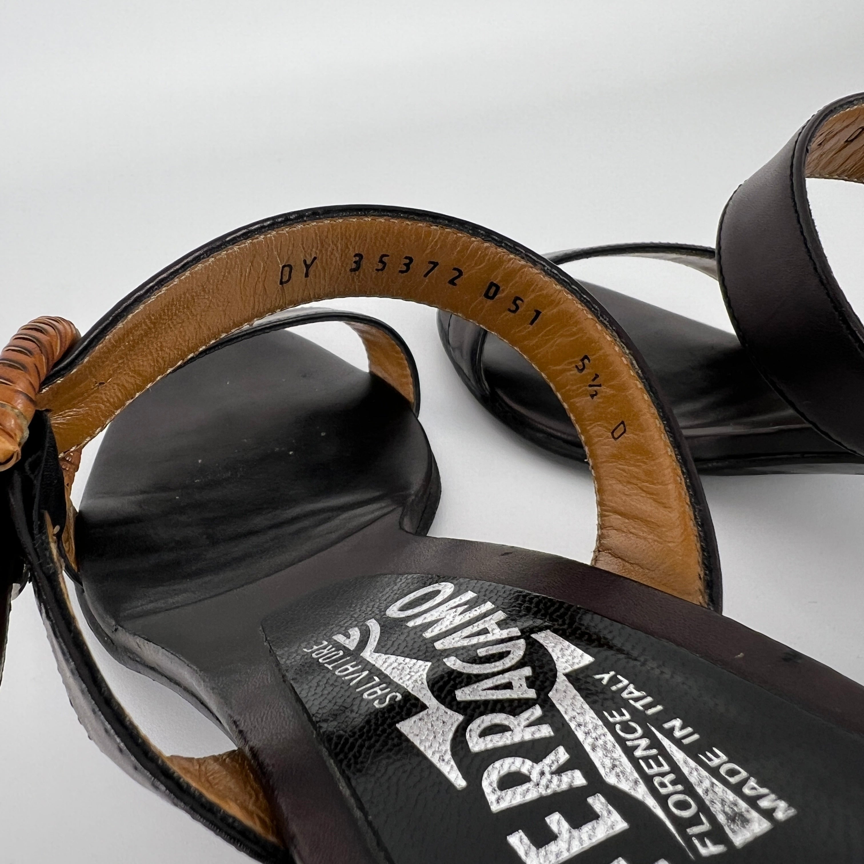 Ferragamo | Acklin Black Leather Wood Logo Buckle Sandal Slide Heels (35.5)