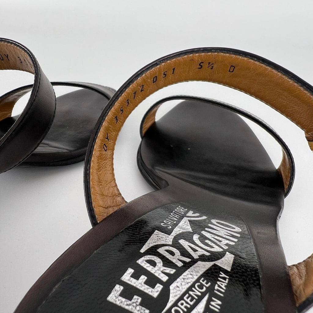 Ferragamo | Acklin Black Leather Wood Logo Buckle Sandal Slide Heels (35.5)