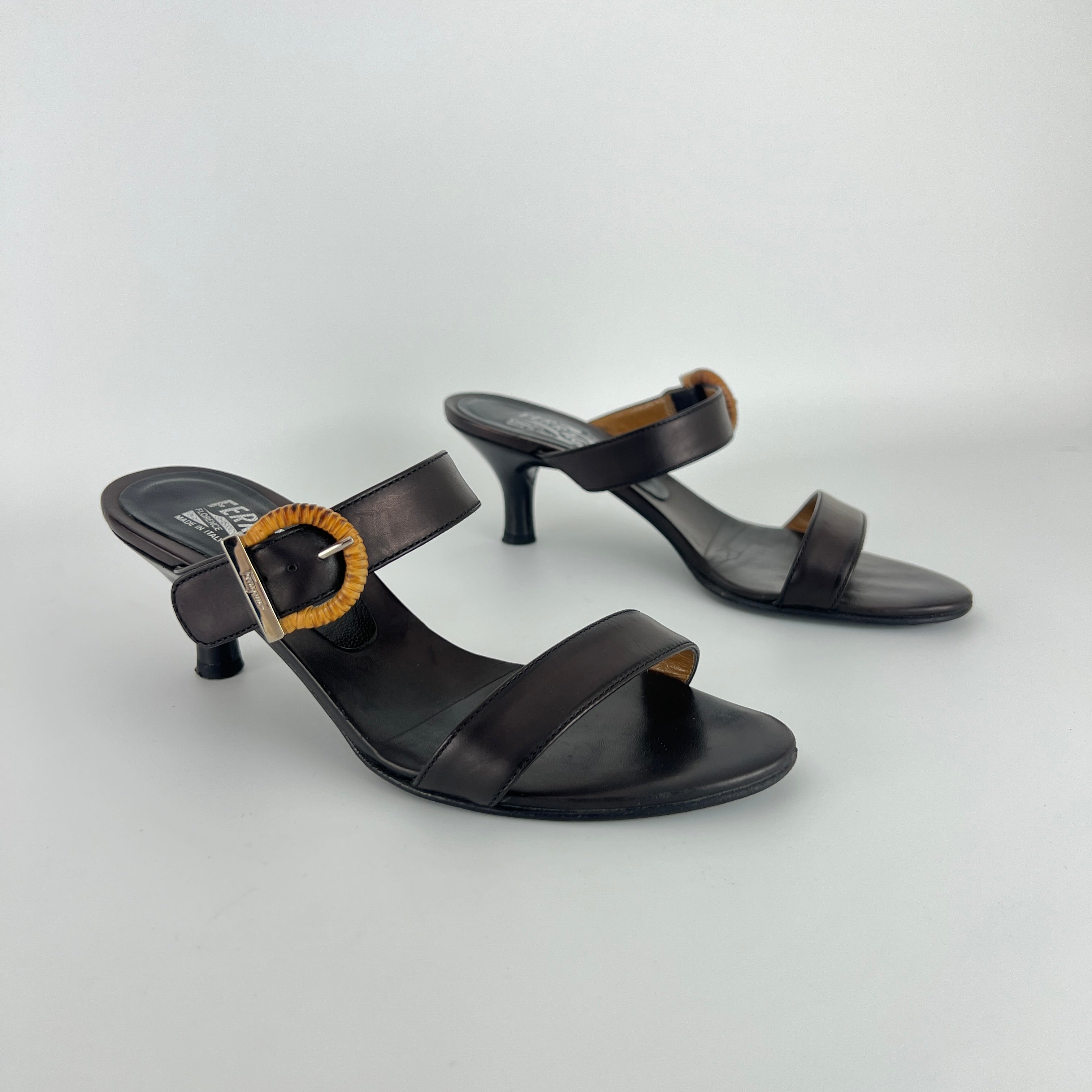 Ferragamo | Acklin Black Leather Wood Logo Buckle Sandal Slide Heels (35.5)