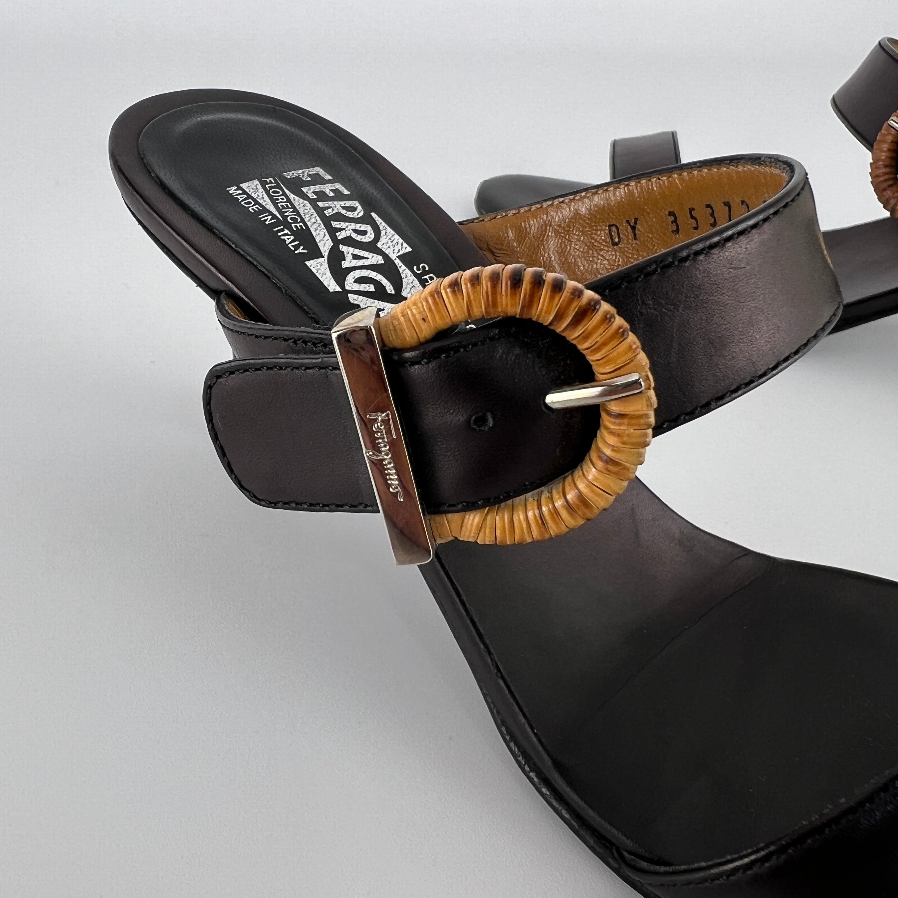 Ferragamo | Acklin Black Leather Wood Logo Buckle Sandal Slide Heels (35.5)