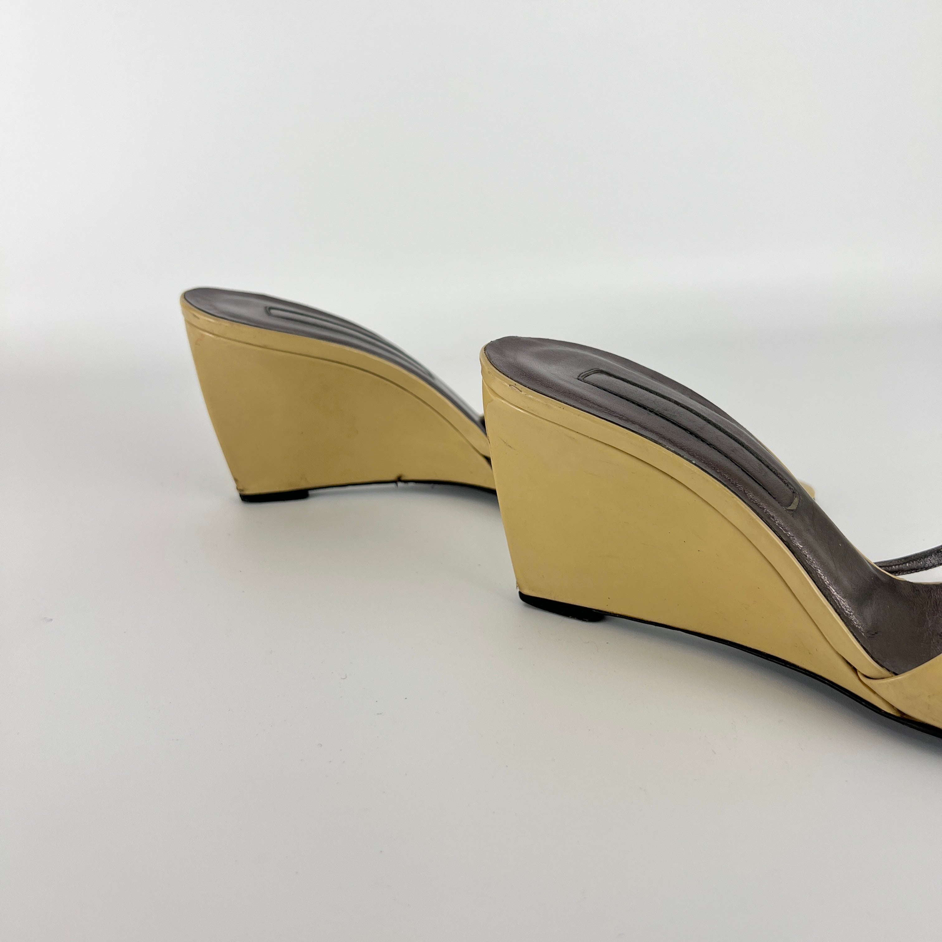 Sergio Rossi | Beige Black Leather Thong Strap Wedge Heel Slide Sandals (37.5)