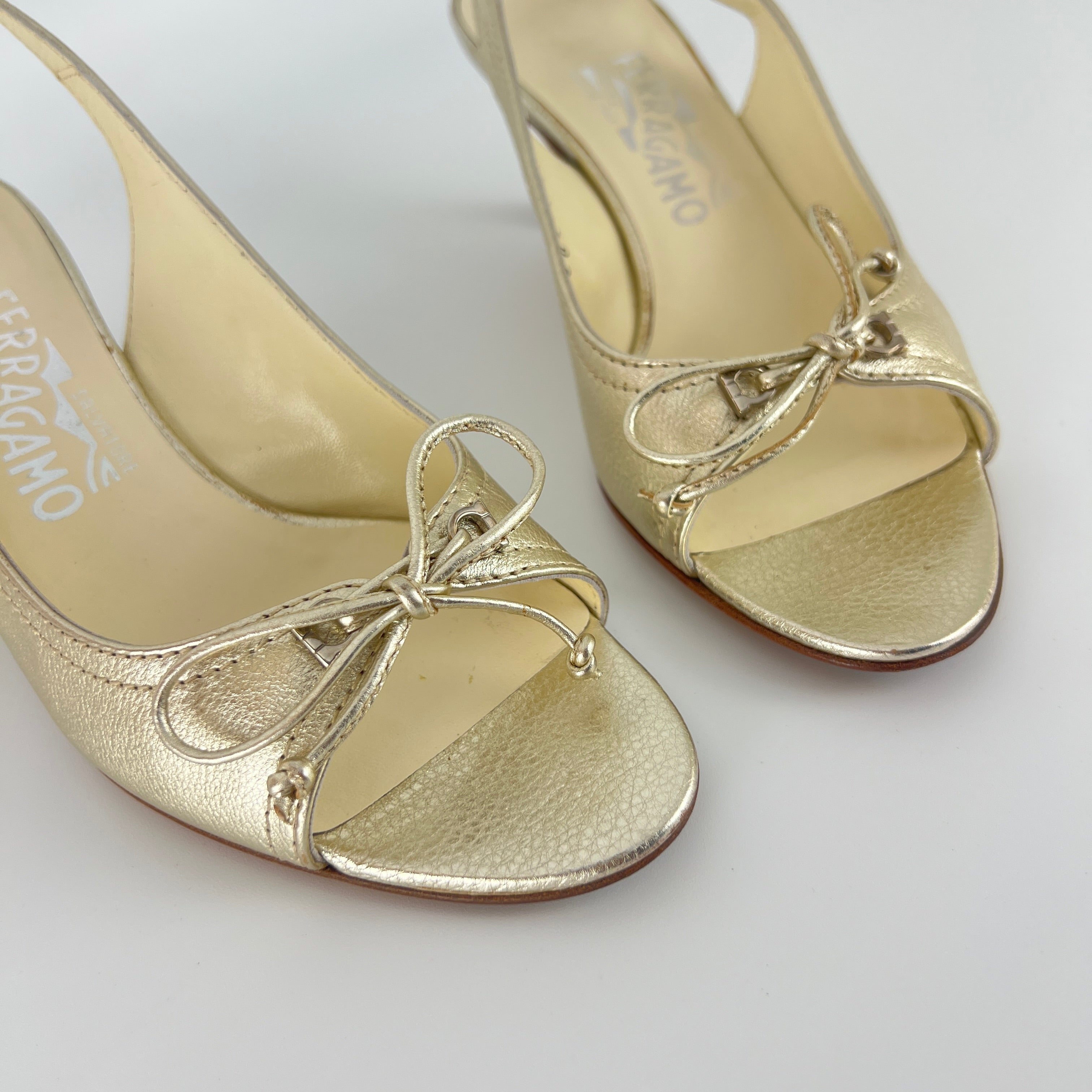 Ferragamo | Metallic Gold Leather Bow Peep Toe Slingback Kitten Heels (5.5 / 35.5)