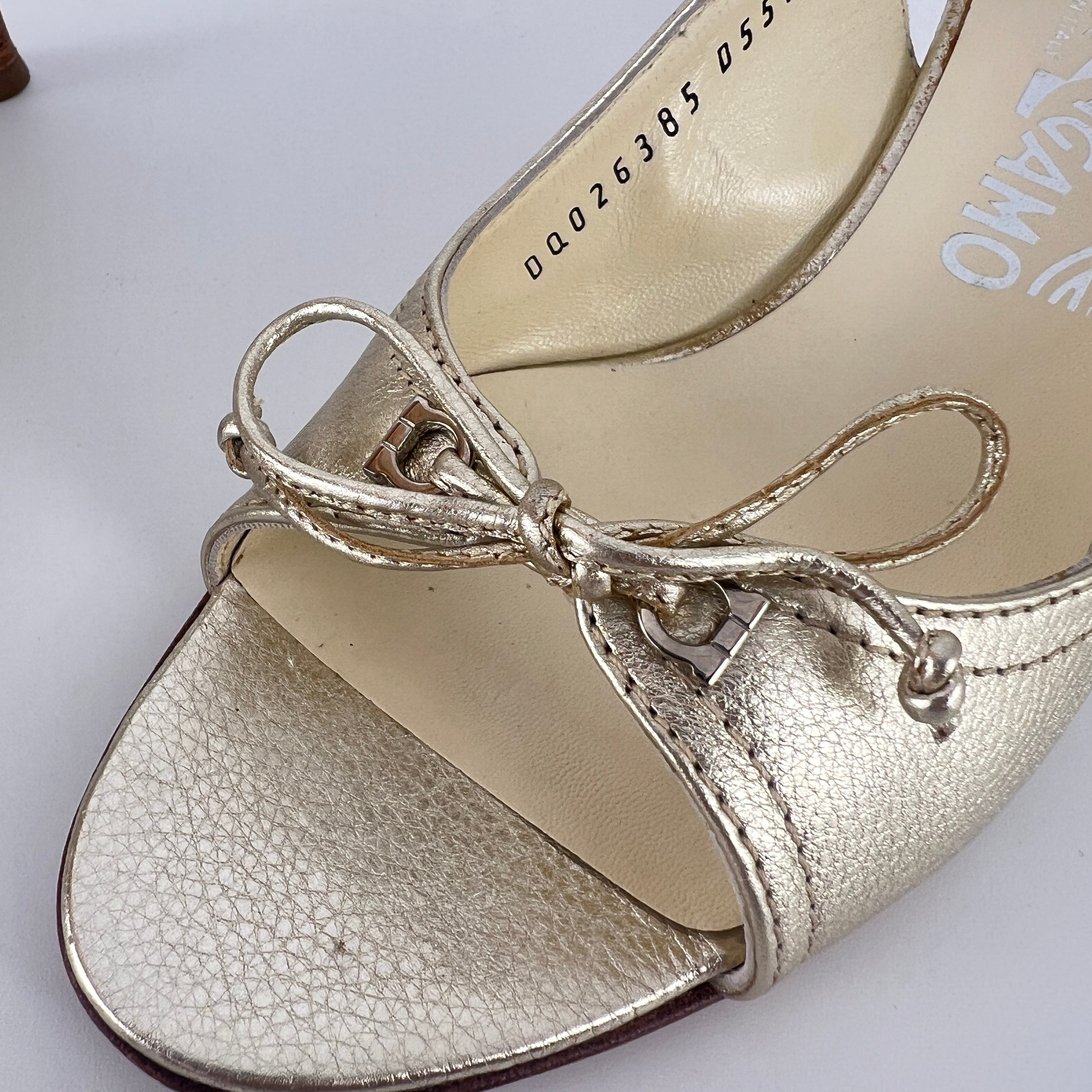Ferragamo | Metallic Gold Leather Bow Peep Toe Slingback Kitten Heels (5.5 / 35.5)