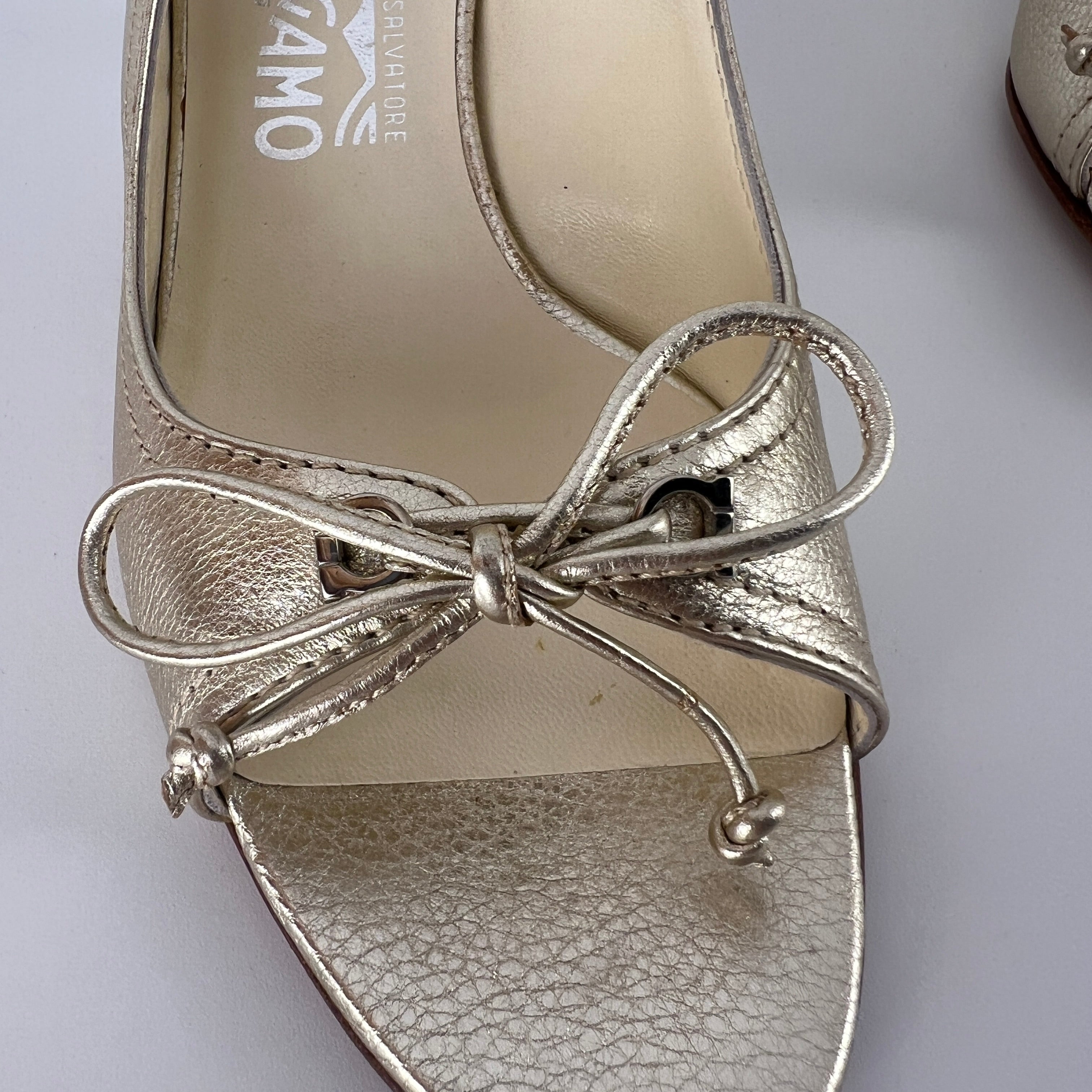 Ferragamo | Metallic Gold Leather Bow Peep Toe Slingback Kitten Heels (5.5 / 35.5)