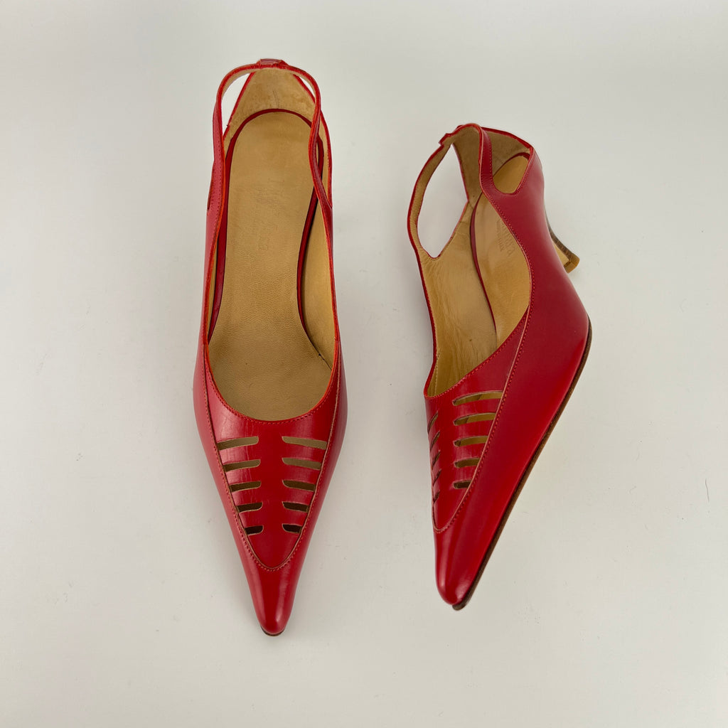 Max Mara | Red Leather Cut-Out Pointed Toe Kitten Heel Pumps (37)