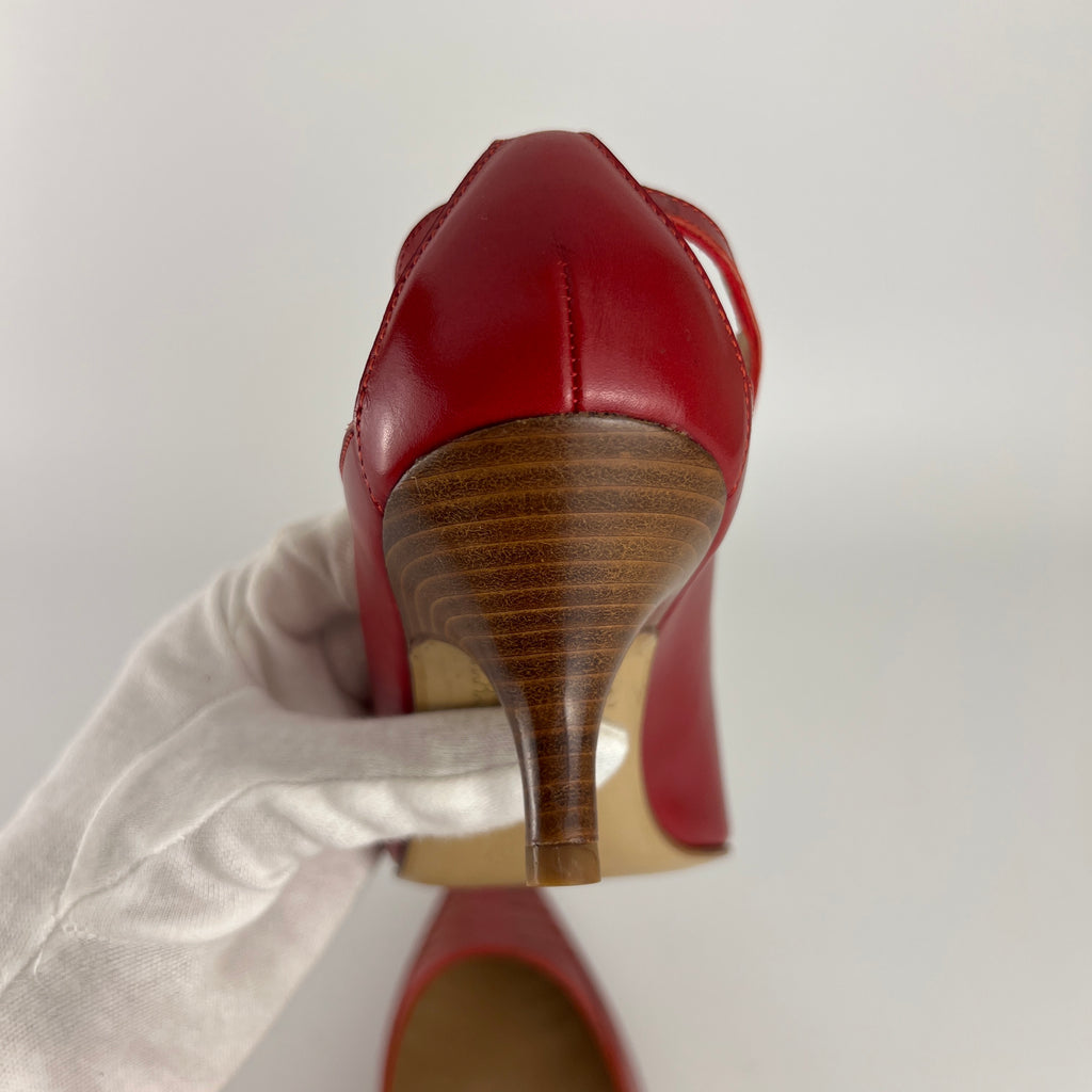 Max Mara | Red Leather Cut-Out Pointed Toe Kitten Heel Pumps (37)