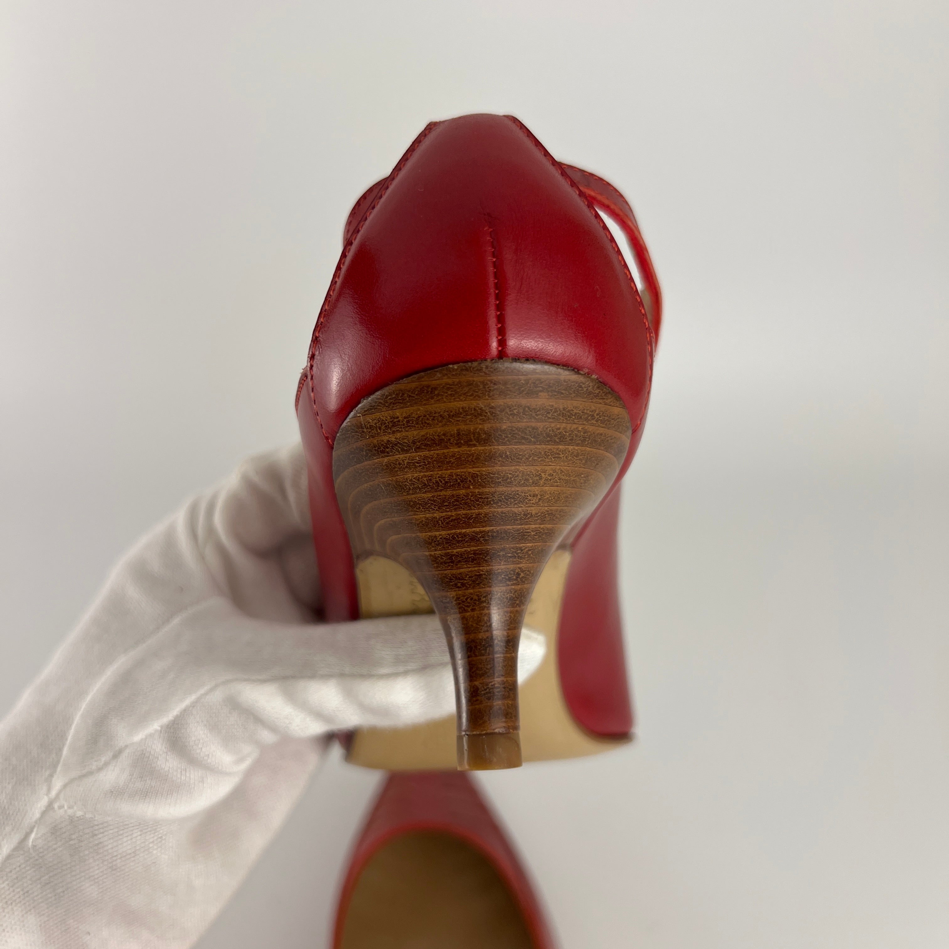 Max Mara | Red Leather Cut-Out Pointed Toe Kitten Heel Pumps (37)
