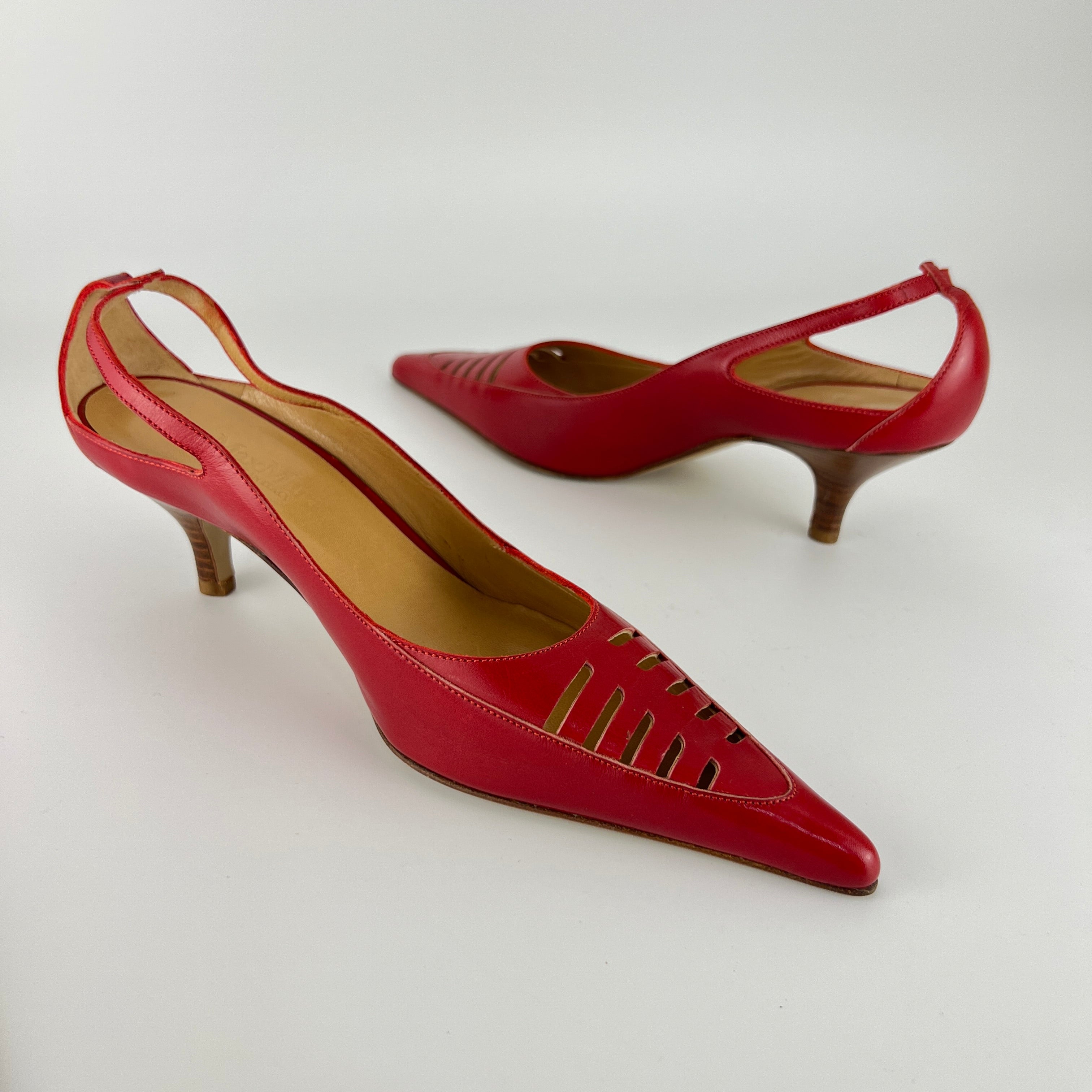 Max Mara | Red Leather Cut-Out Pointed Toe Kitten Heel Pumps (37)