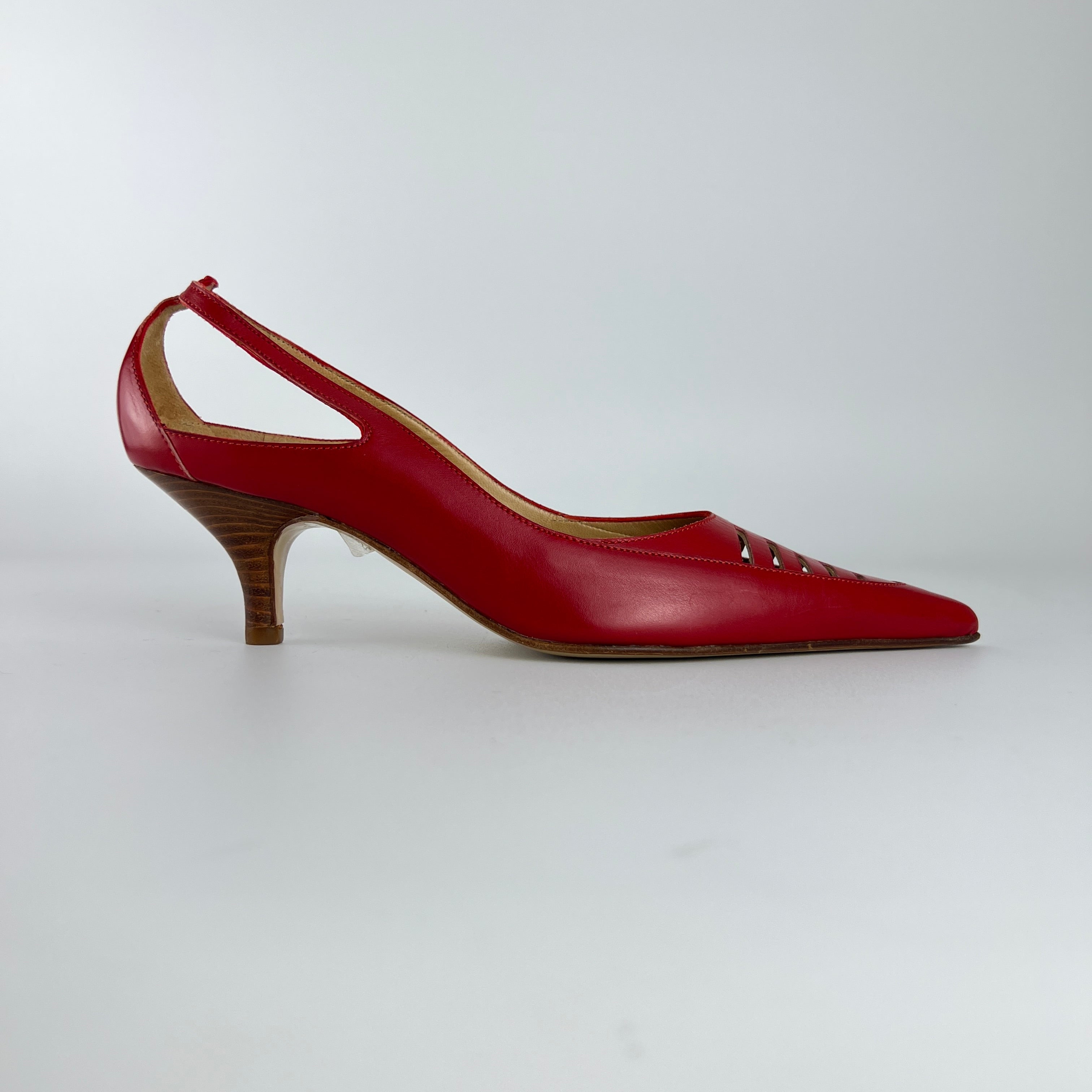 Max Mara | Red Leather Cut-Out Pointed Toe Kitten Heel Pumps (37)