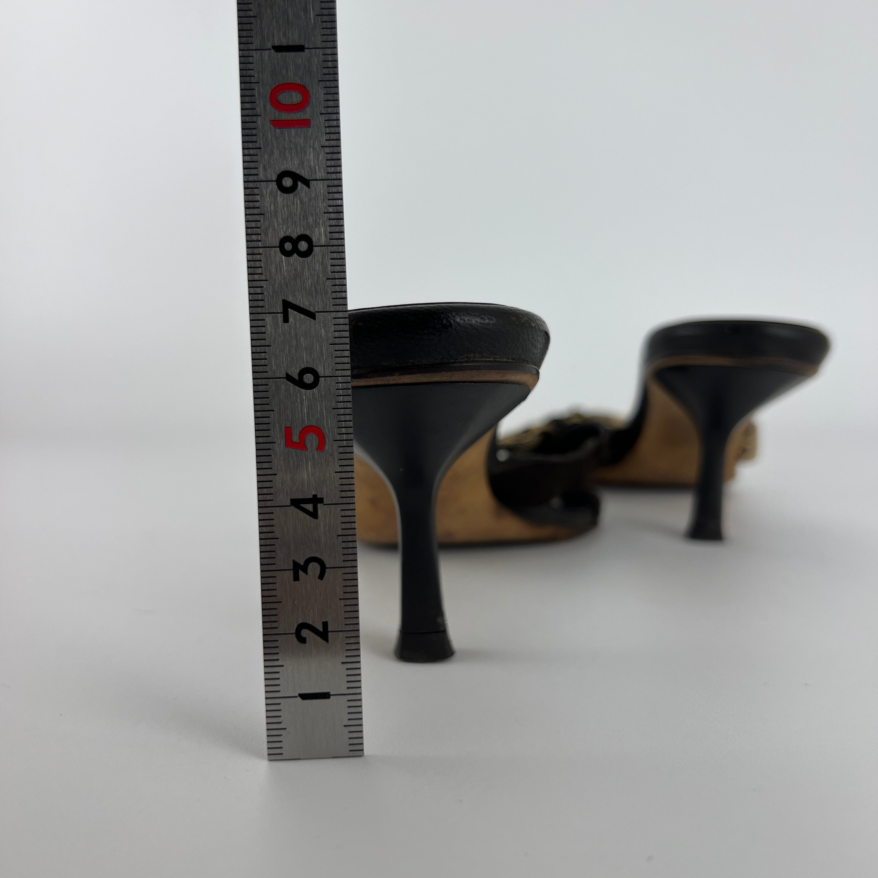 Gucci | Vintage Tom Ford Era GG Monogram Thong Strappy Sandal Heels (38)
