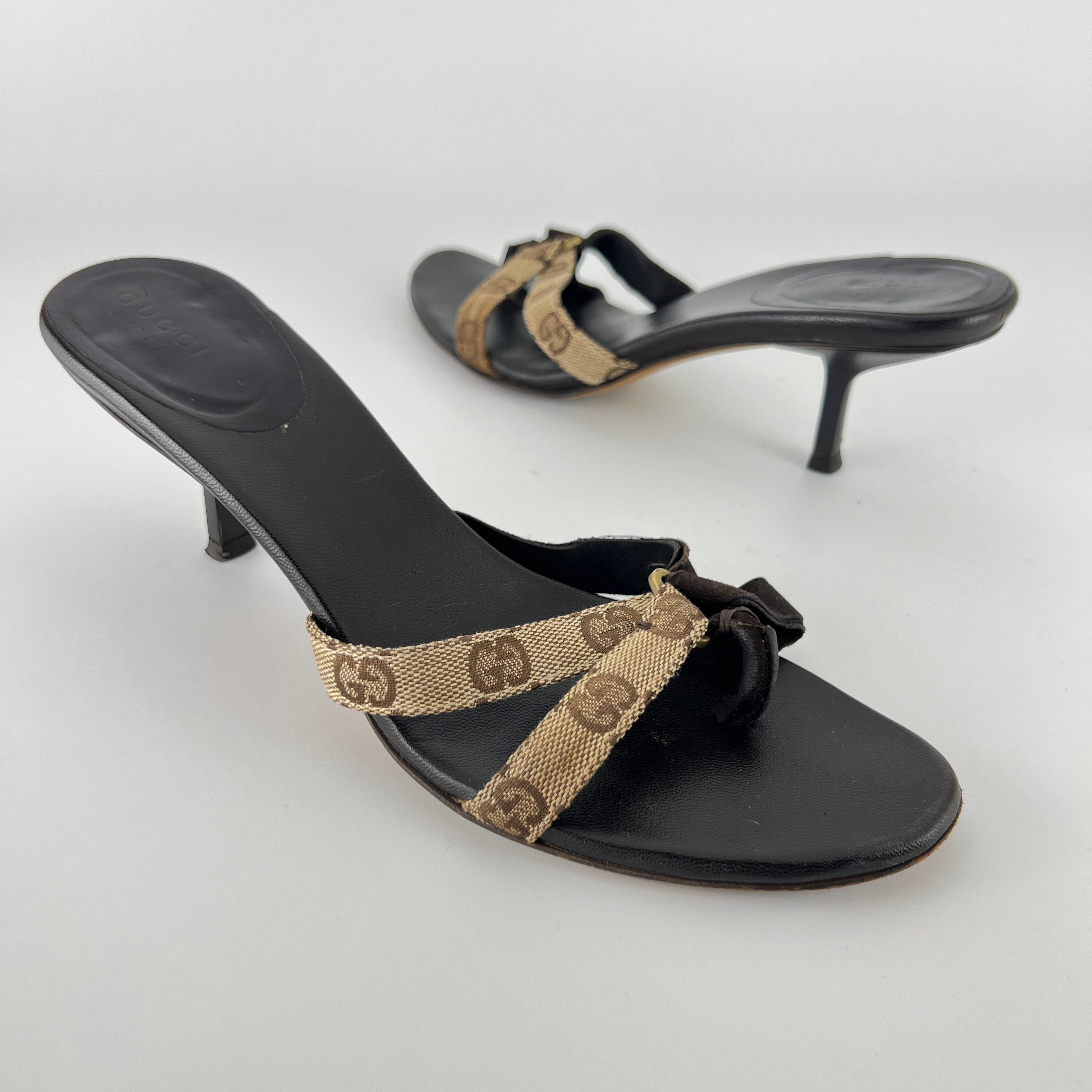 Gucci | Vintage Tom Ford Era GG Monogram Thong Strappy Sandal Heels (38)
