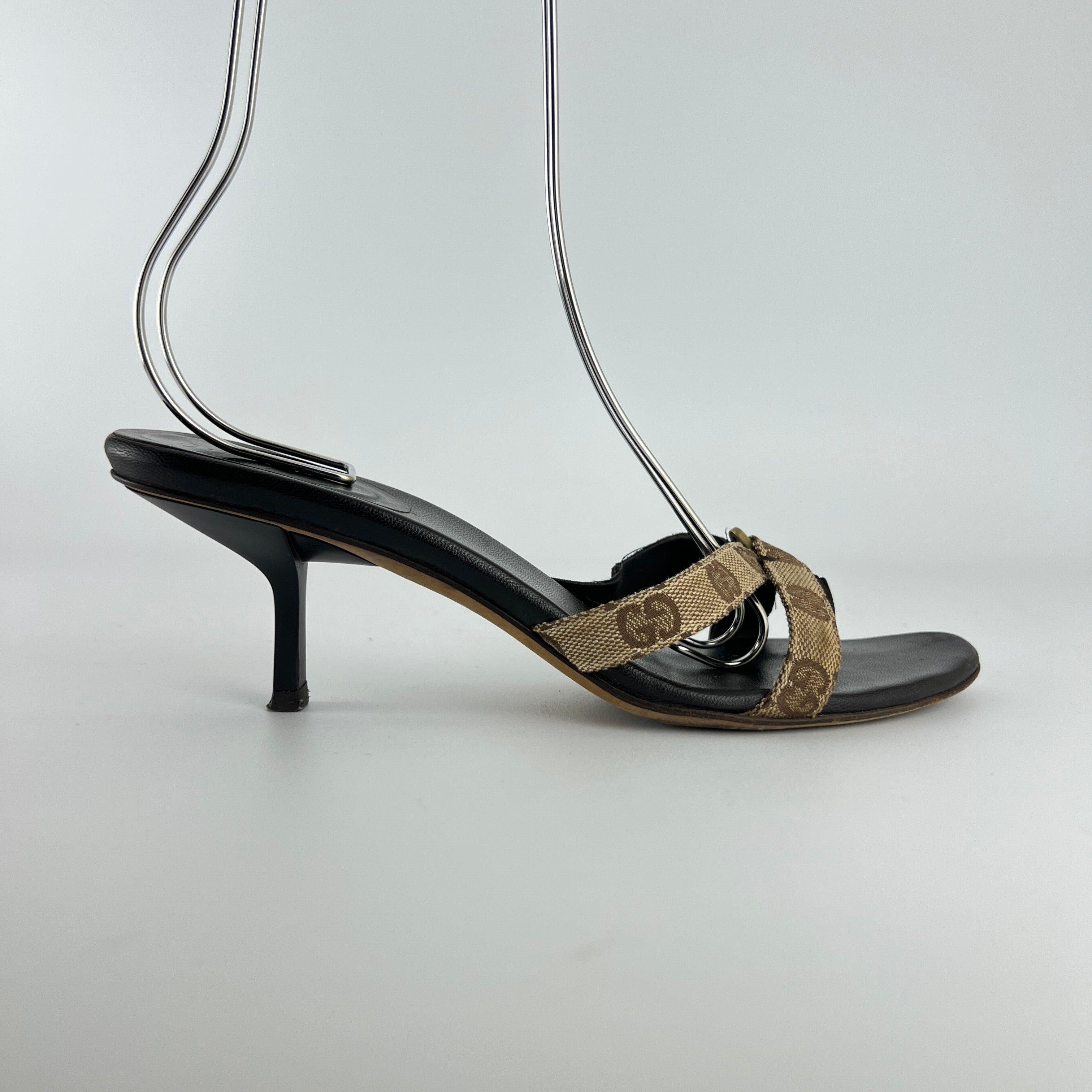 Gucci | Vintage Tom Ford Era GG Monogram Thong Strappy Sandal Heels (38)