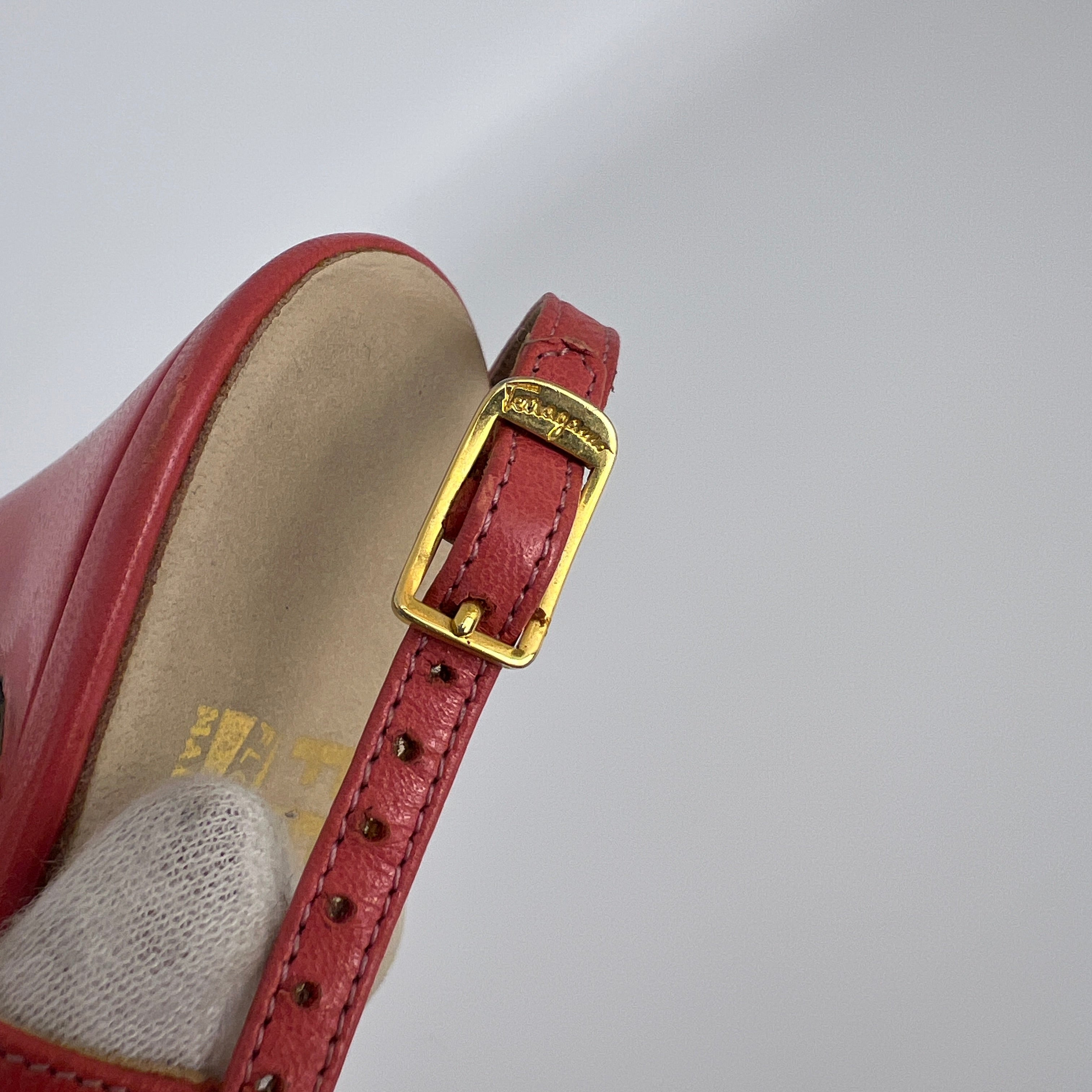 Ferragamo | Vintage Pink Leather T-Strap Strappy Slingback Sandal Heels (35.5)
