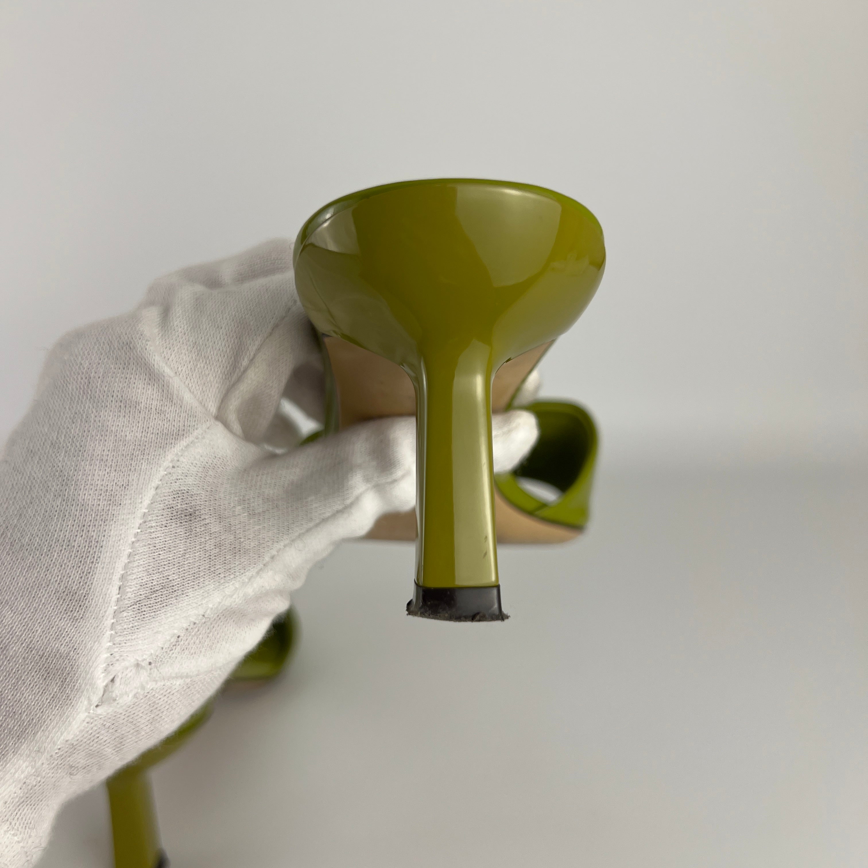 Ferragamo | Glo 55 Vara Bow Olive Green Patent Leather Slide Mules (6, 36)
