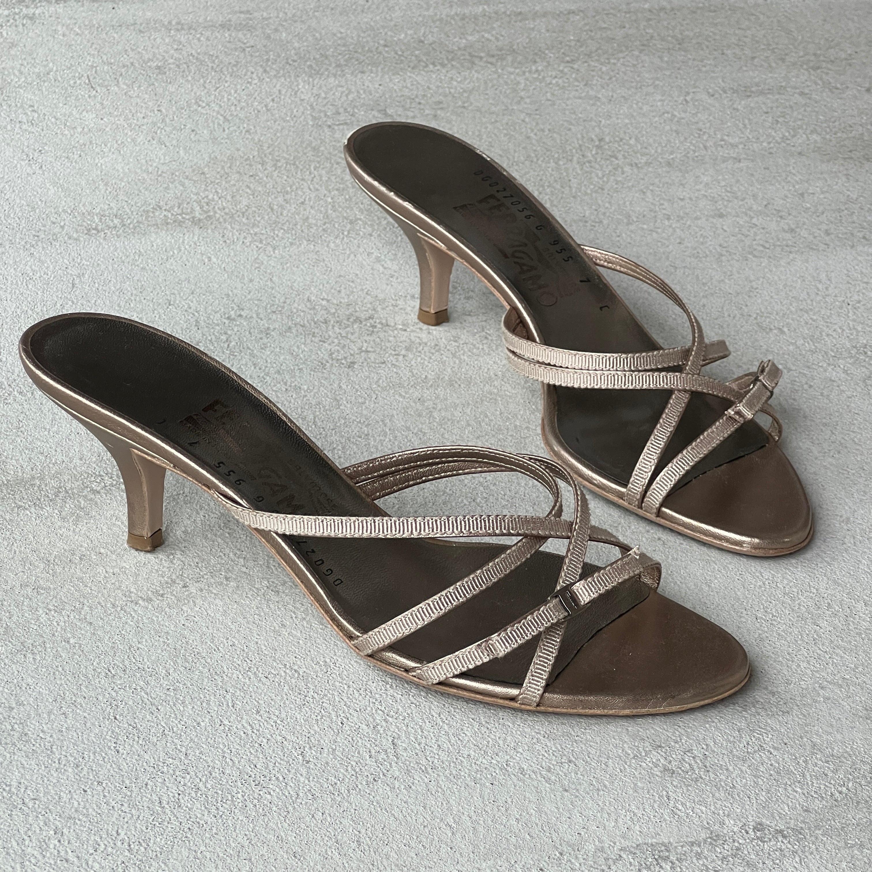 Ferragamo | Silver Ribbon Bow Strappy Slide Mules (7, 37)