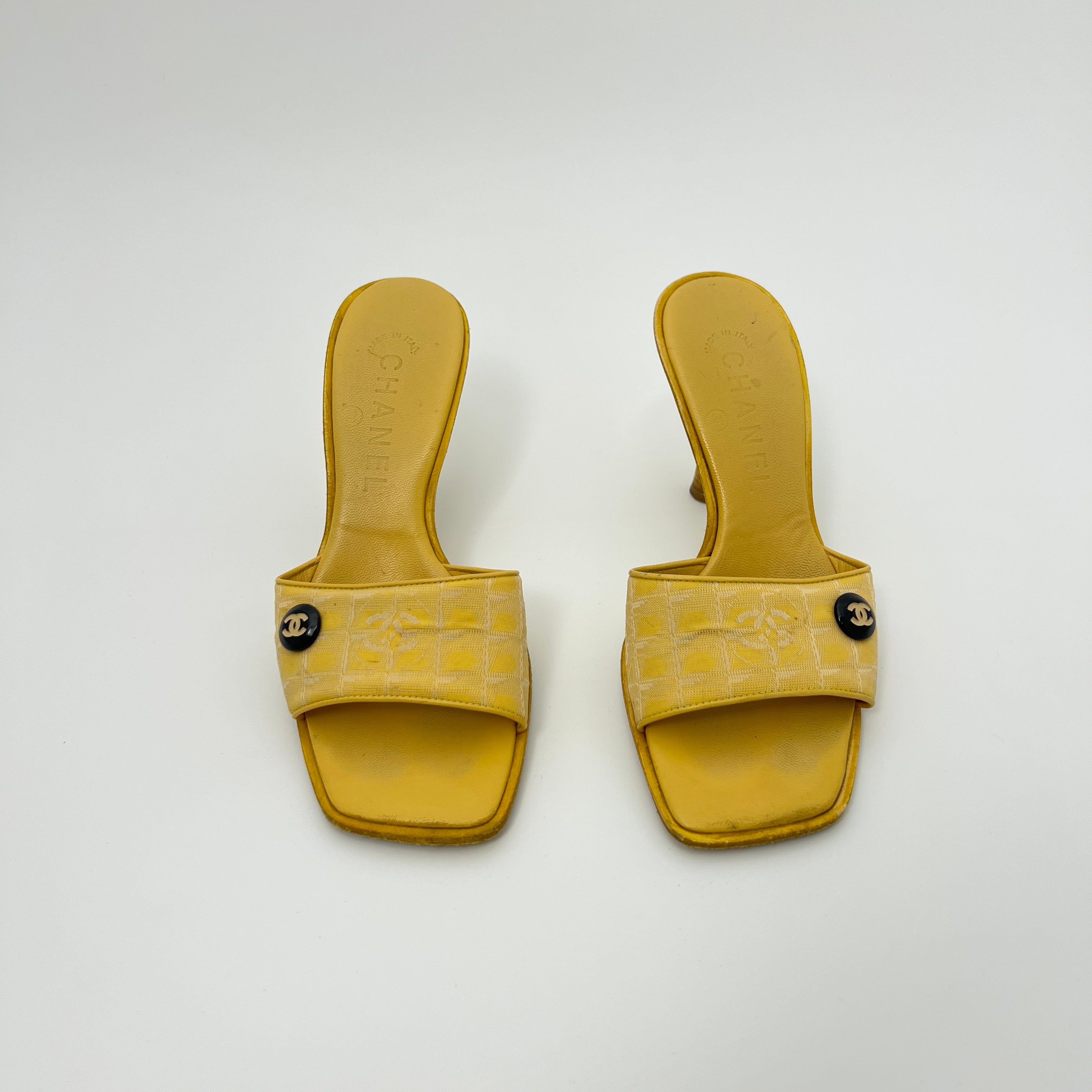 Chanel | Vintage Yellow Canvas CC Logo Black Button Mules (34.5)