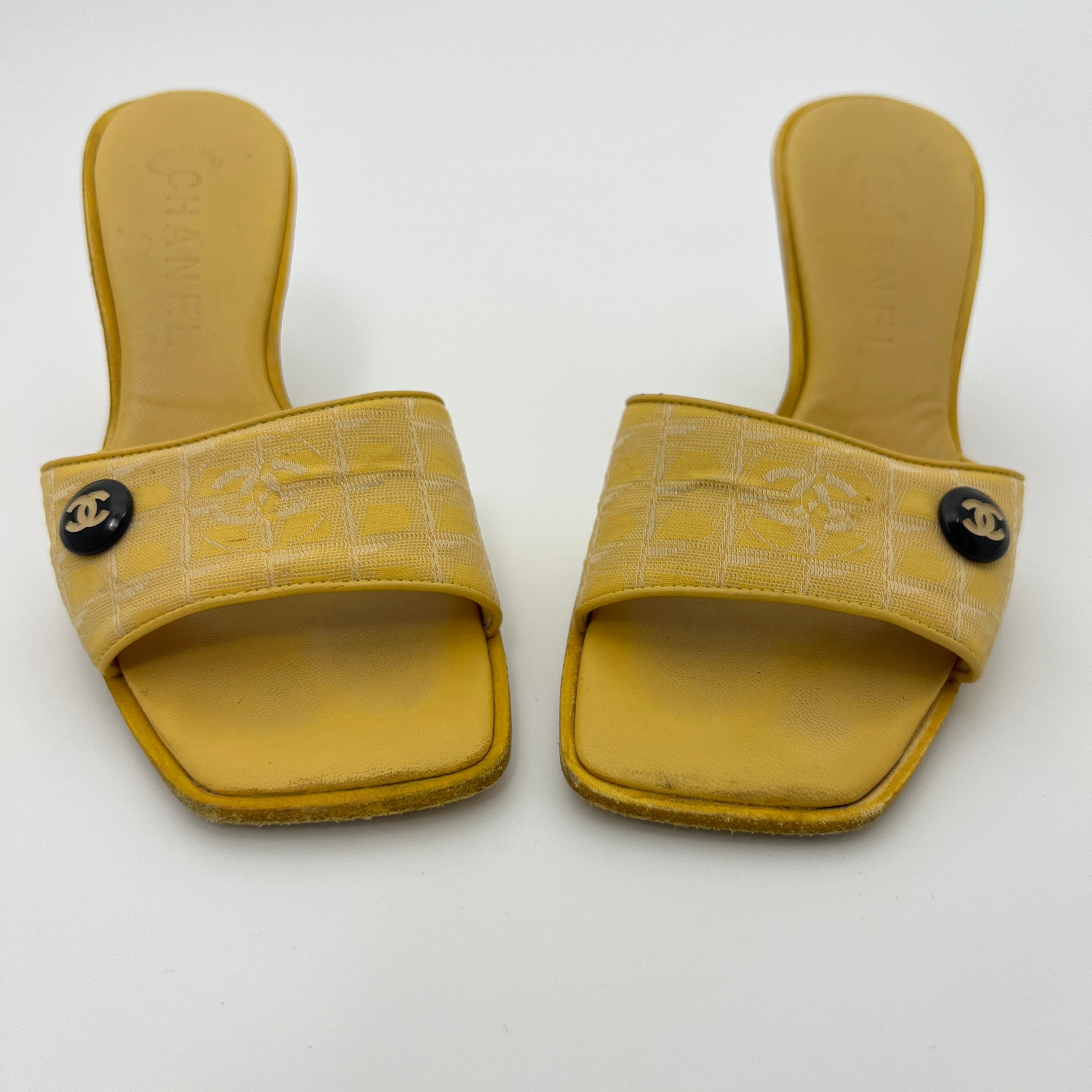 Chanel | Vintage Yellow Canvas CC Logo Black Button Mules (34.5)