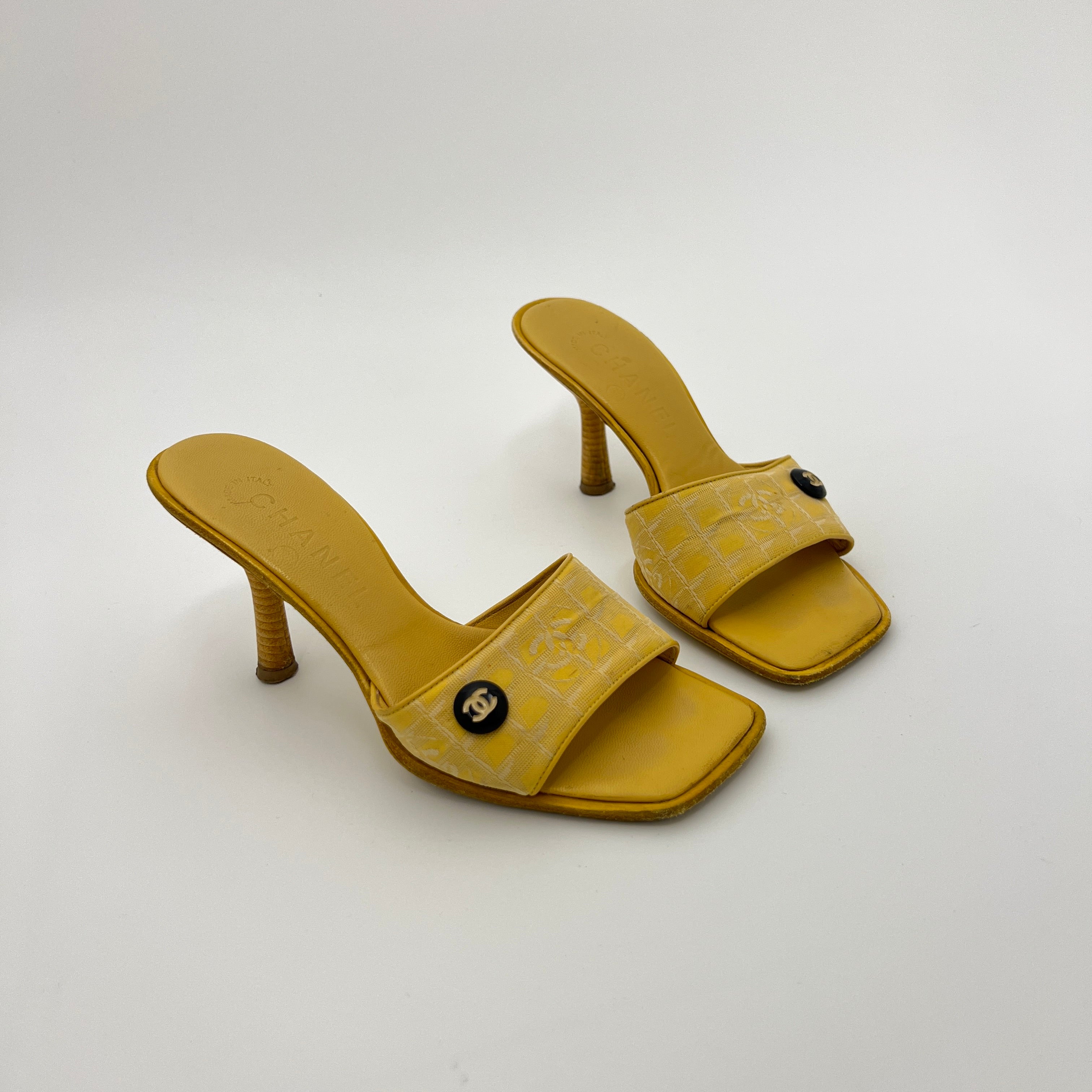 Chanel | Vintage Yellow Canvas CC Logo Black Button Mules (34.5)