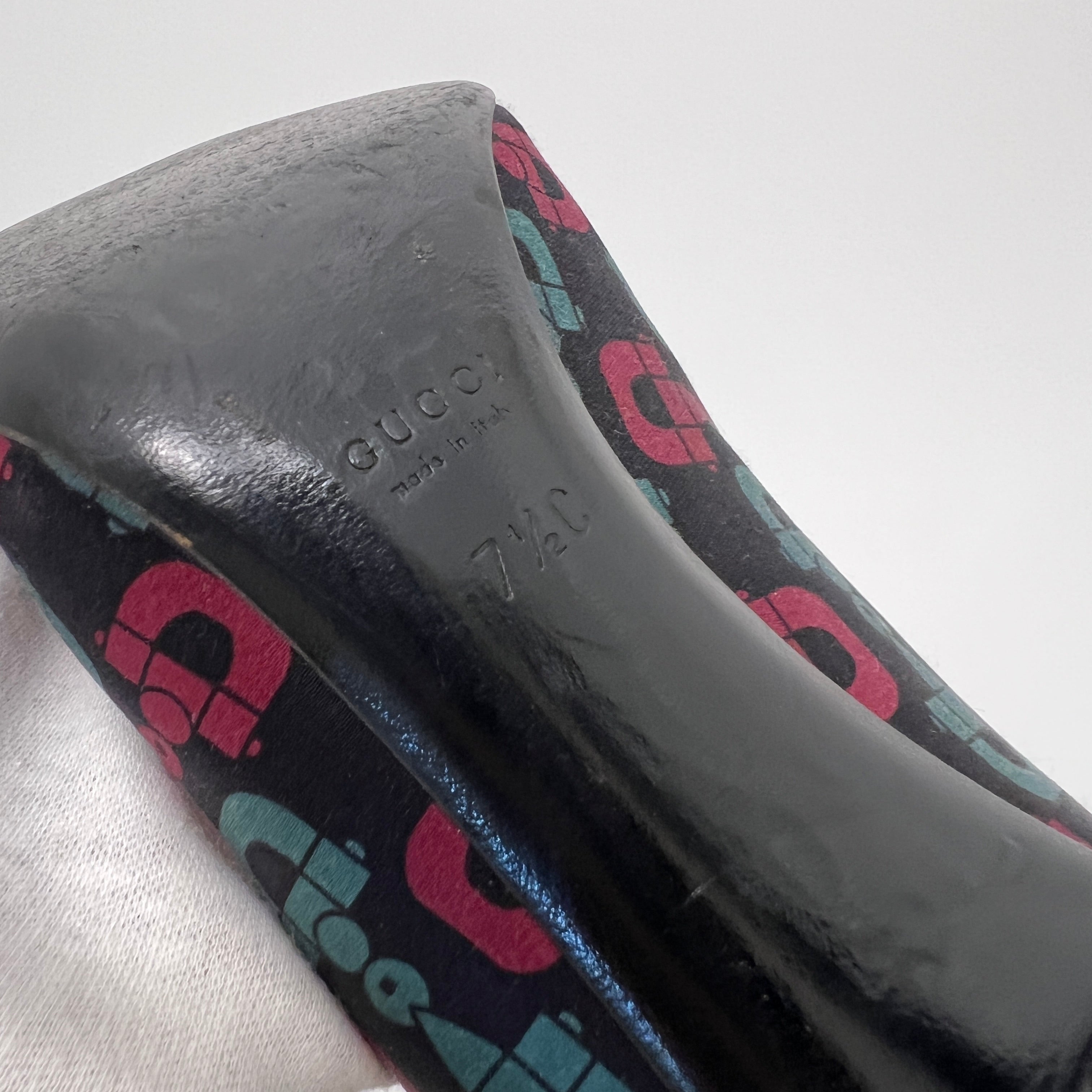 Gucci | GG Monogram Horse Bit Black Pink Blue Rhinestone Peep Toe Pumps (38.5)
