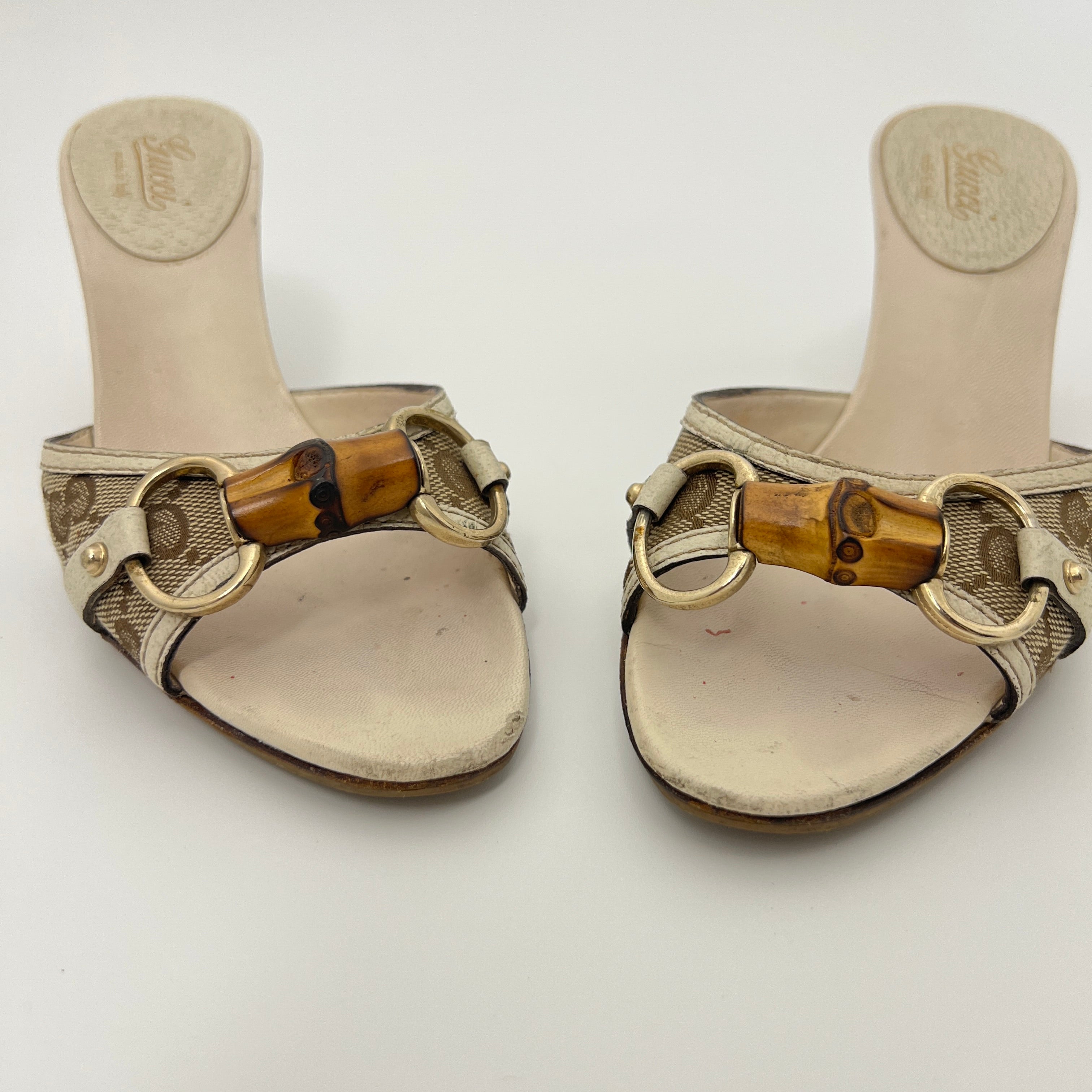 Gucci | Bamboo Horse Bit GG Monogram Canvas Leather Beige Mules (34.5)