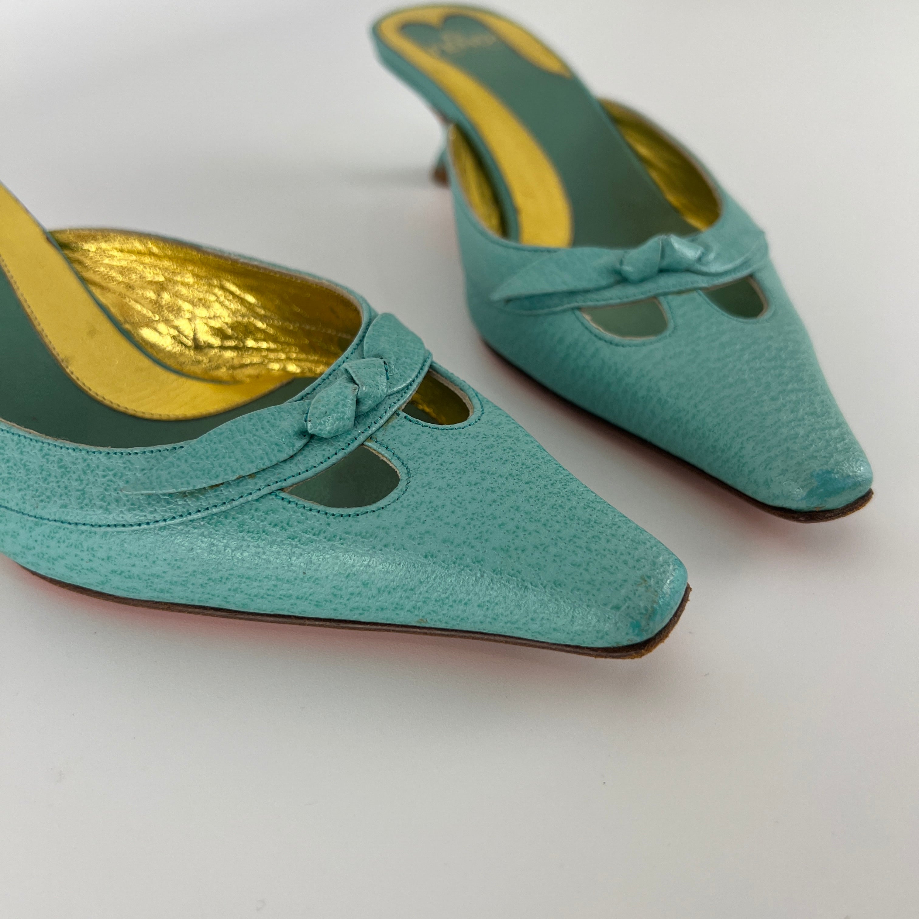 Fendi | Vintage Turquoise Blue Leather Bow Kitten Heel Pointed Toe Mule (35)