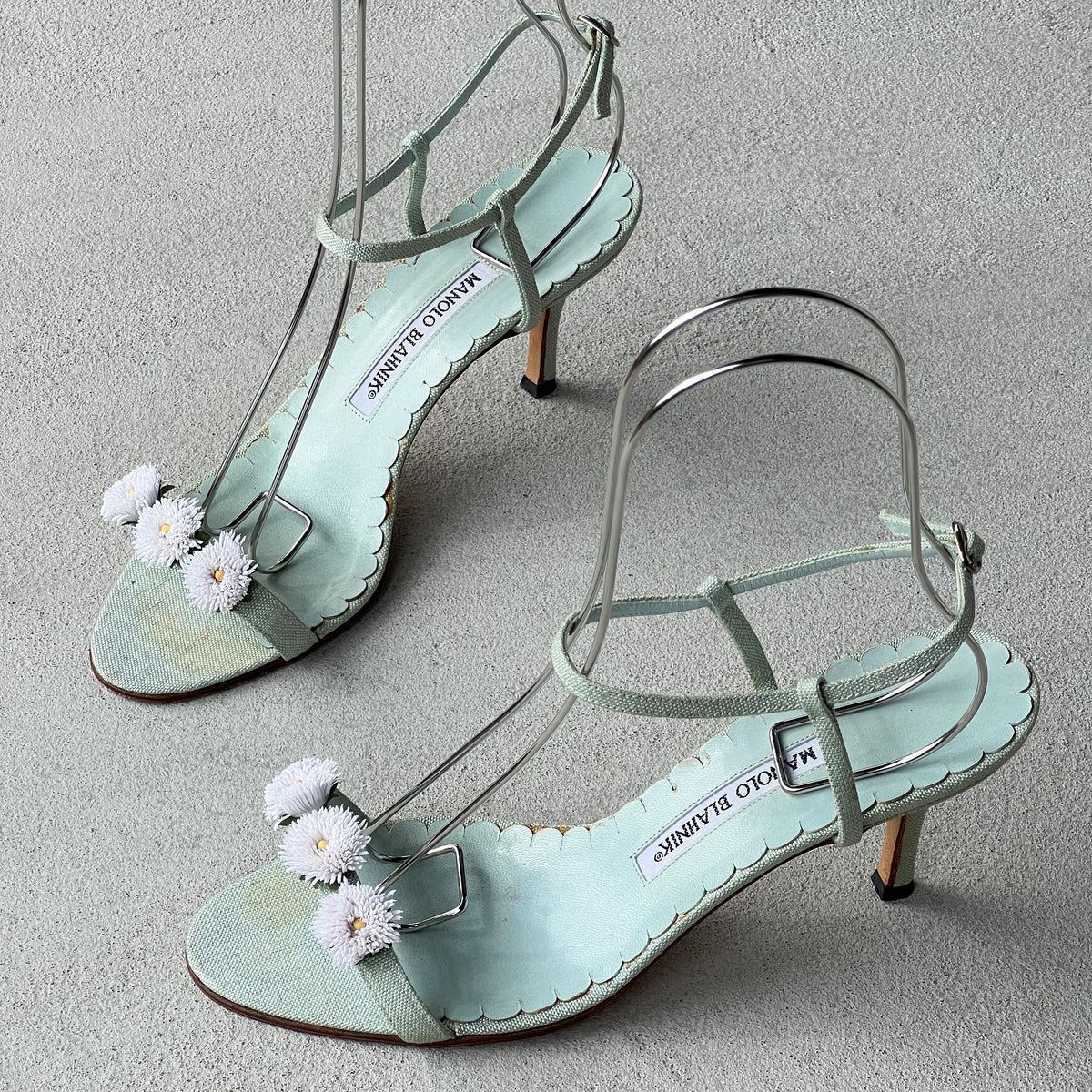 Manolo Blahnik | Vintage 2000s White Flower Applique Baby Blue Sandal Heels Rare (38)