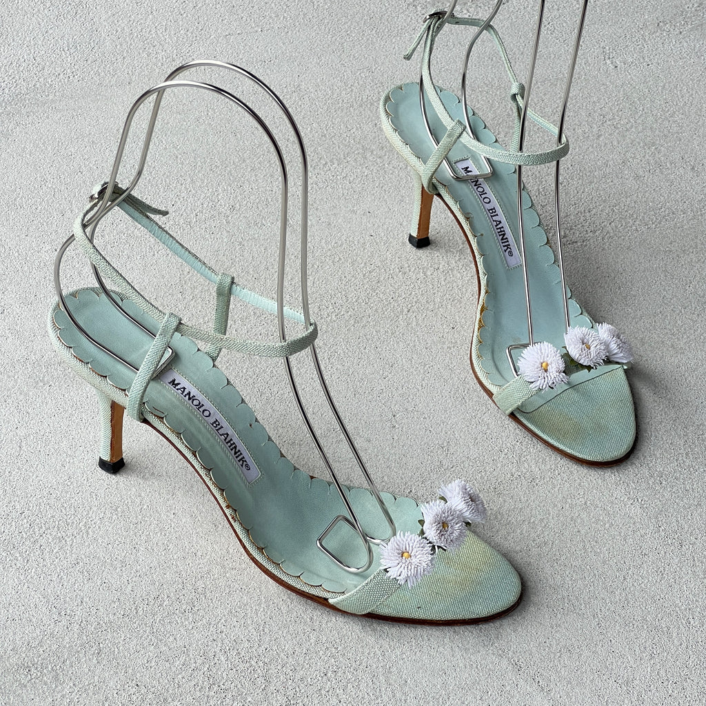 Manolo Blahnik | Vintage 2000s White Flower Applique Baby Blue Sandal Heels Rare (38)