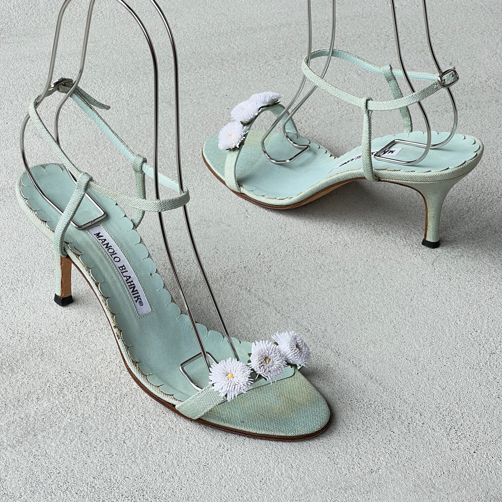 Manolo Blahnik | Vintage 2000s White Flower Applique Baby Blue Sandal Heels Rare (38)