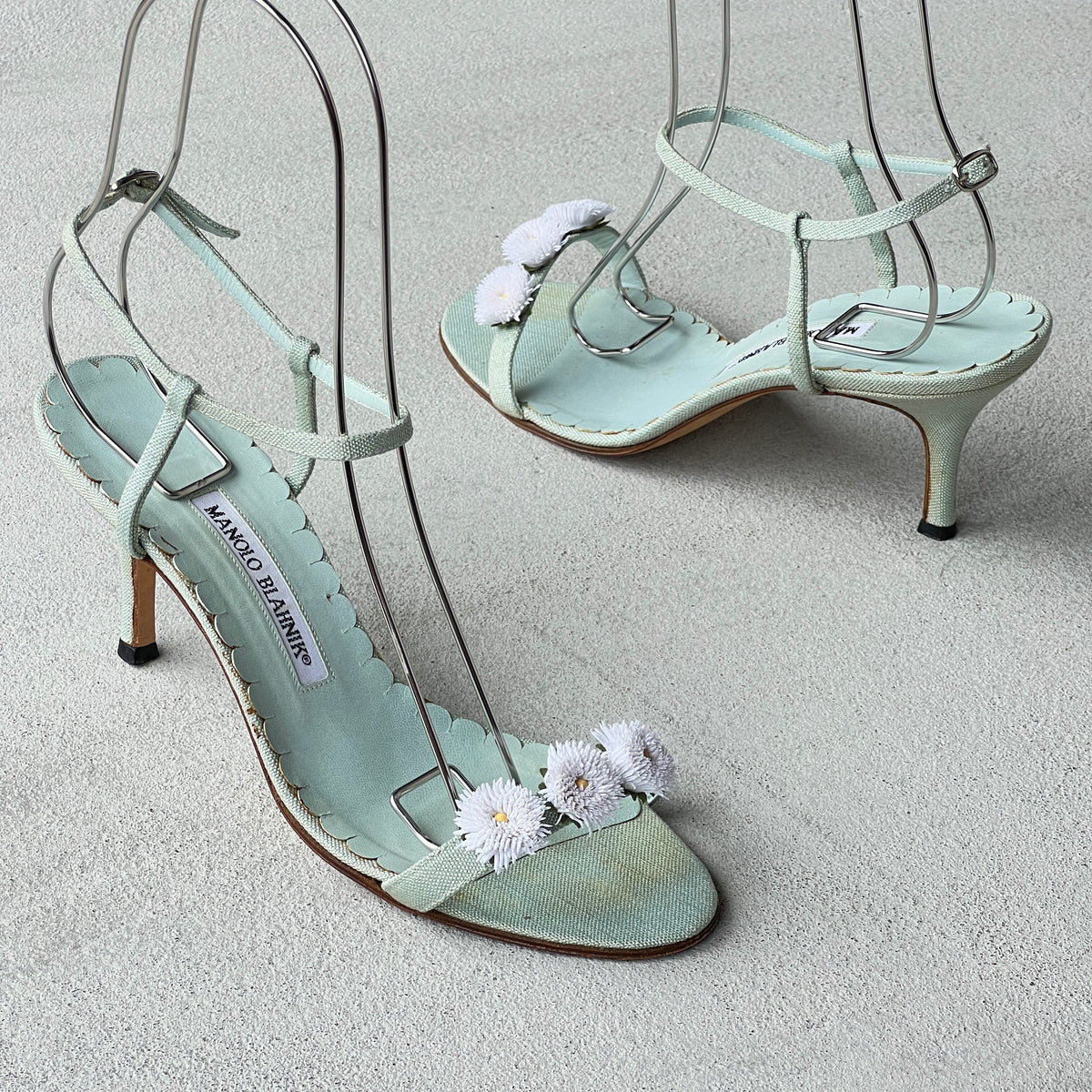 Manolo Blahnik | Vintage 2000s White Flower Applique Baby Blue Sandal Heels Rare (38)