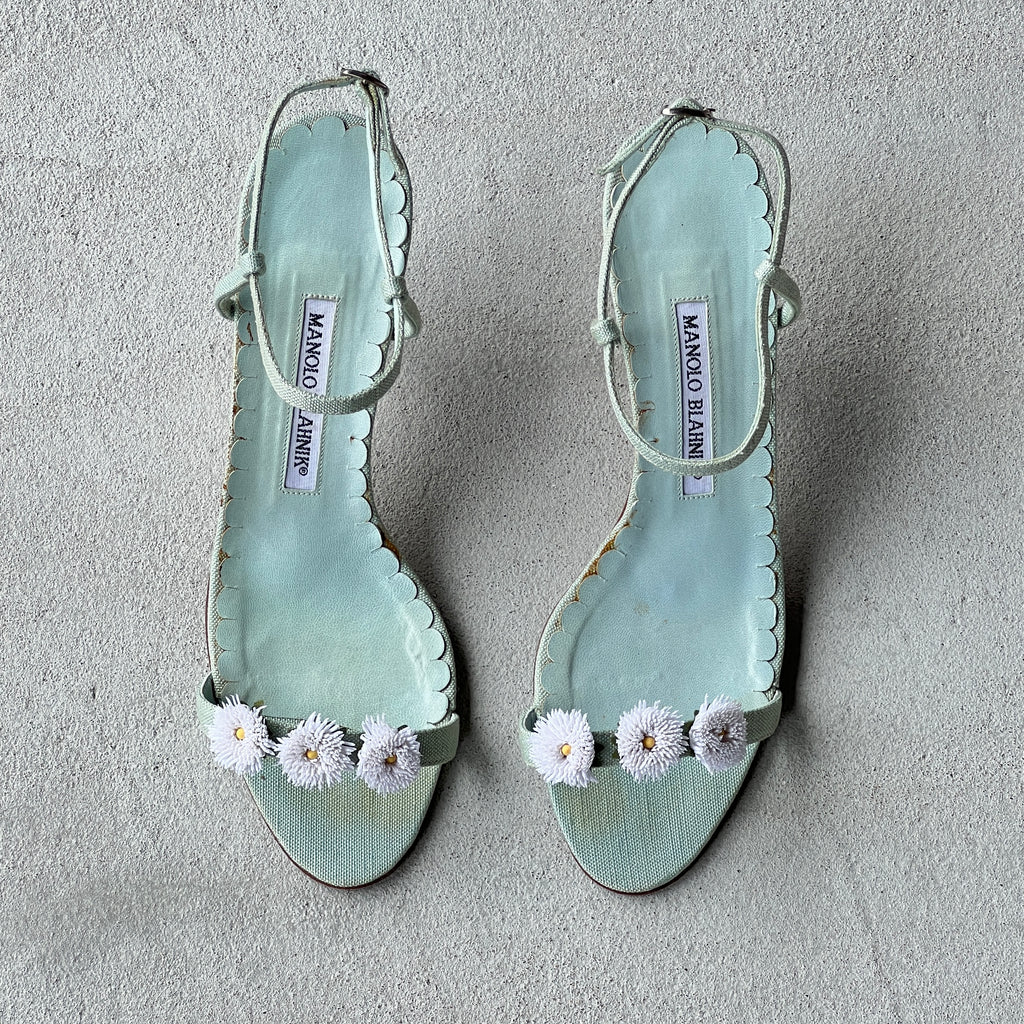 Manolo Blahnik | Vintage 2000s White Flower Applique Baby Blue Sandal Heels Rare (38)