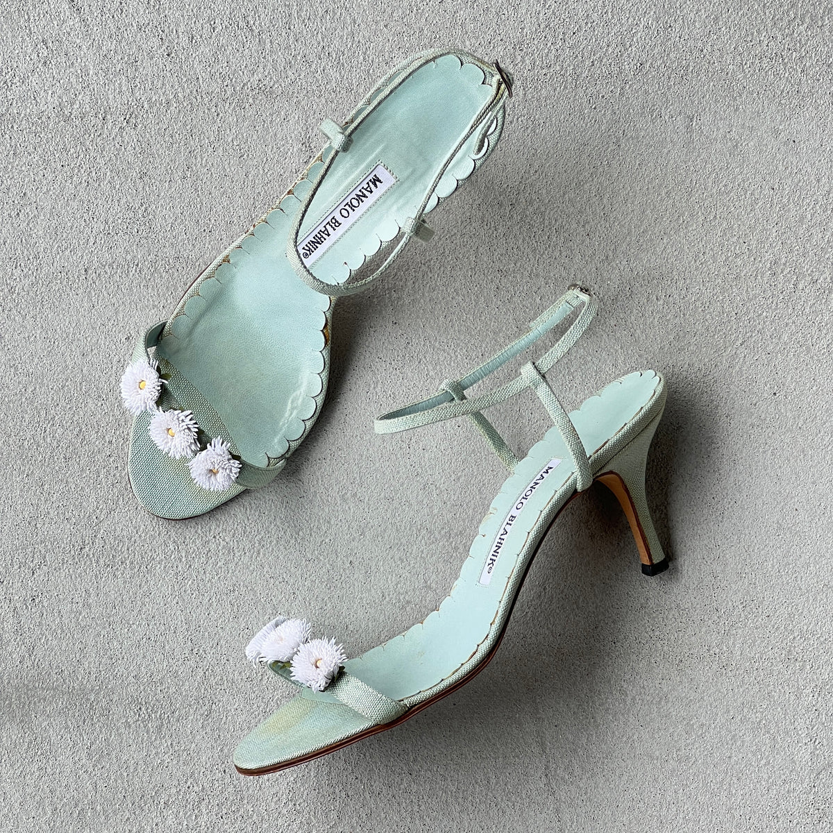 Manolo Blahnik | Vintage 2000s White Flower Applique Baby Blue Sandal Heels Rare (38)