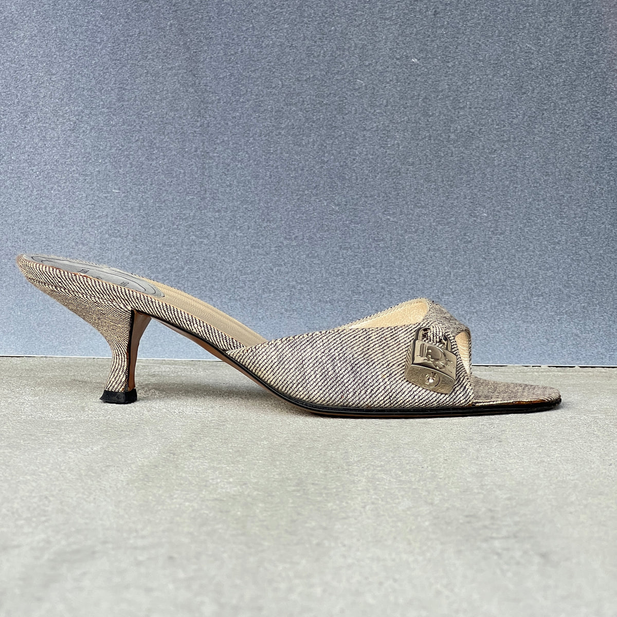 Dior | Vintage John Galliano Era Grey Denim Lock & Key Kitten Heel Slide Mules Rare (35)