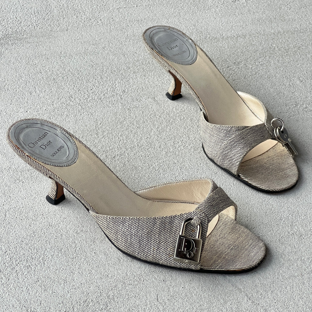 Dior | Vintage John Galliano Era Grey Denim Lock & Key Kitten Heel Slide Mules Rare (35)