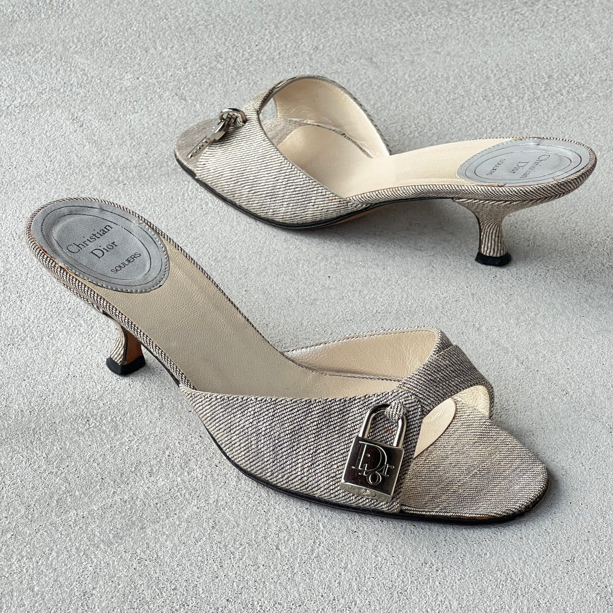 Dior | Vintage John Galliano Era Grey Denim Lock & Key Kitten Heel Slide Mules Rare (35)
