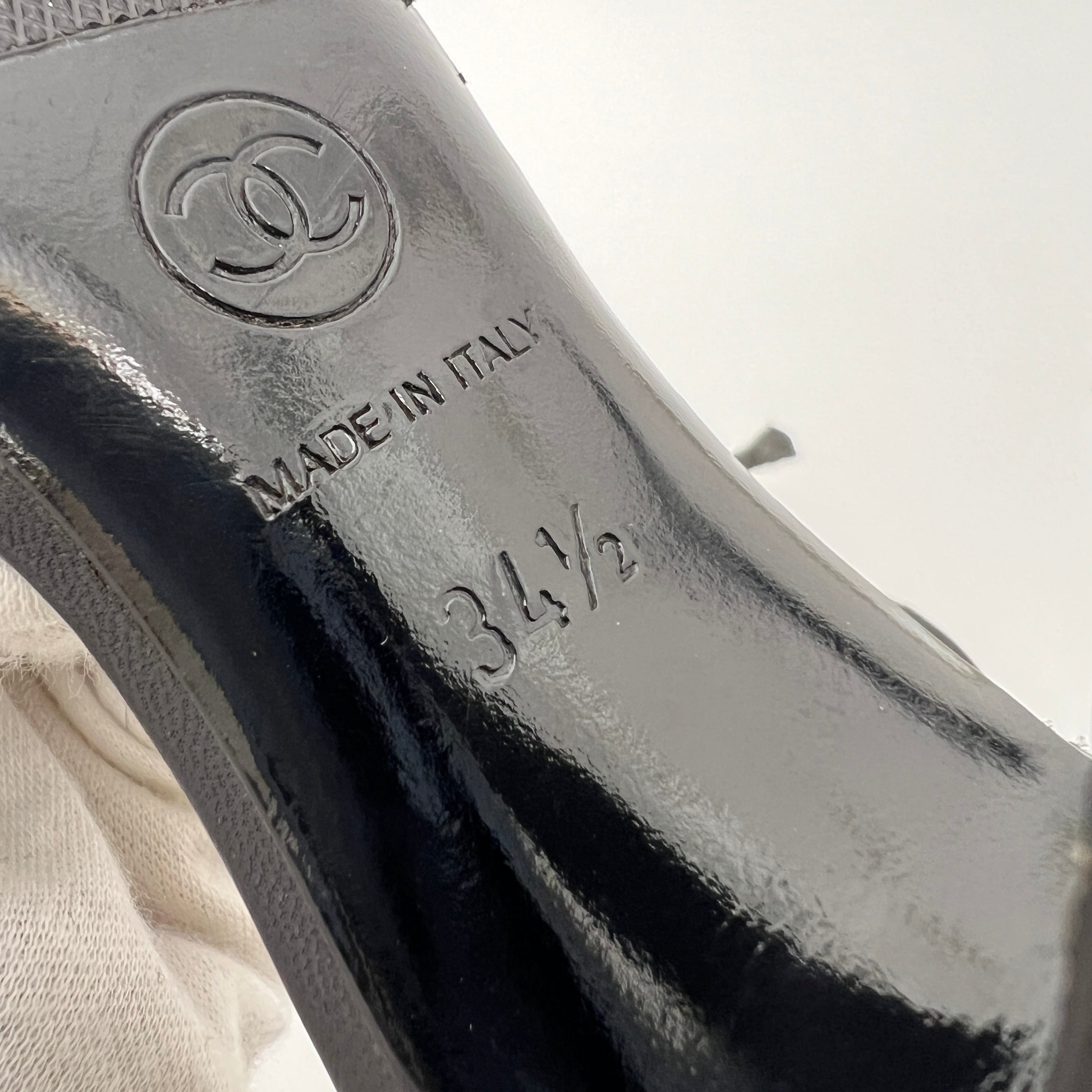Chanel | Vintage Black Leather CC Logo Ribbon Bow Mules (34.5)