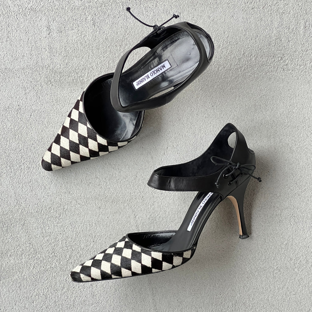 Manolo Blahnik | Vintage Ckir Black White Checkered Pony Hair Pointed Toe Heels (39)